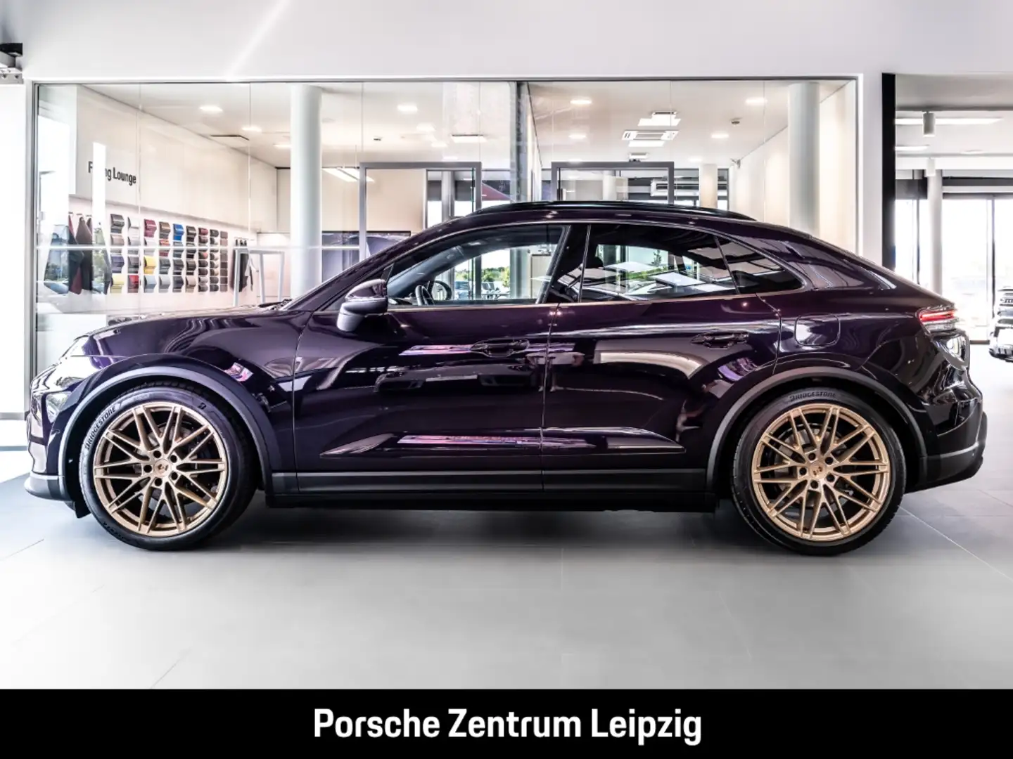 Porsche Macan 4 FnW-Violametallic Sitzklima Matrix 22Zoll Violett - 2