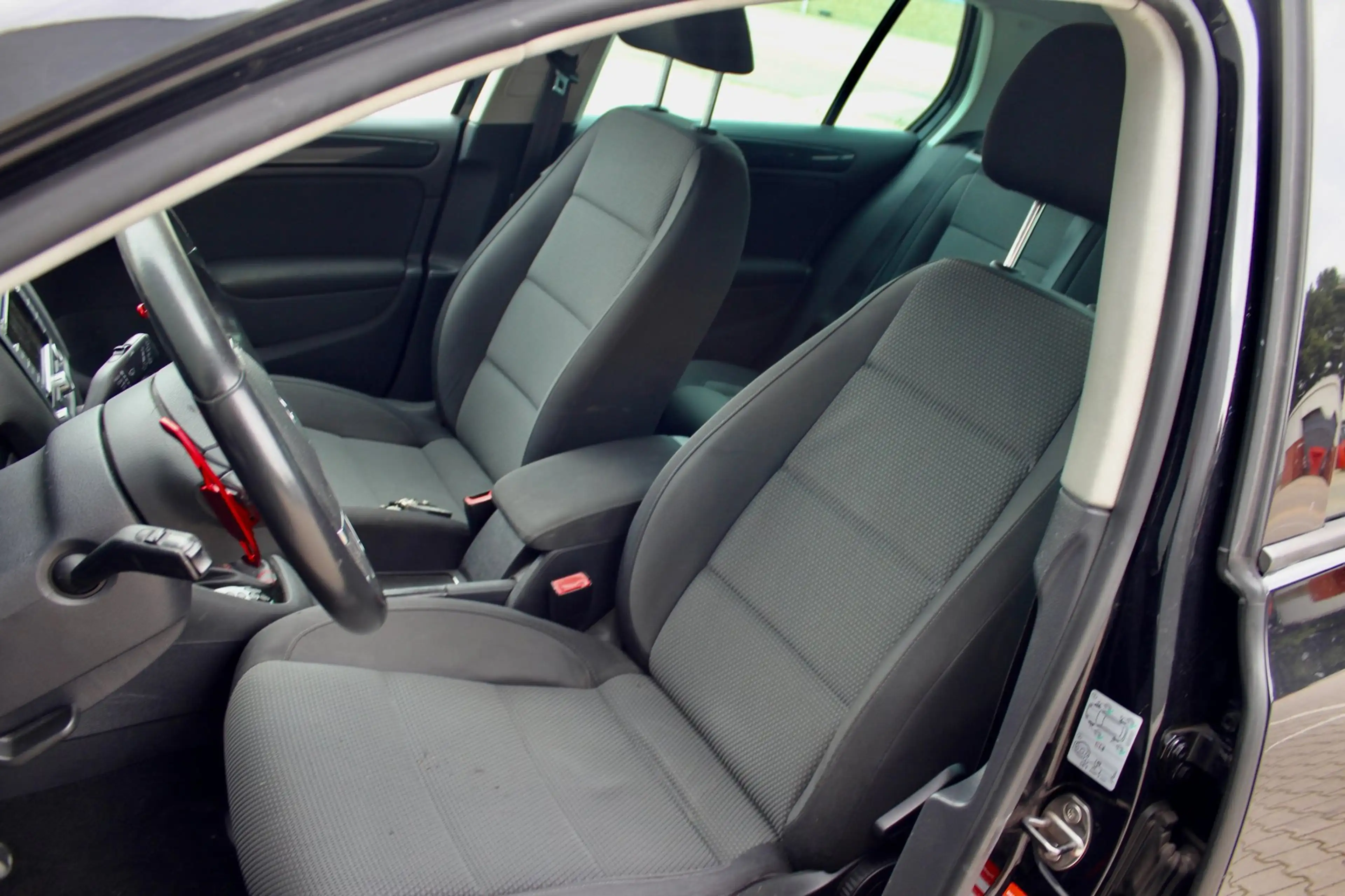 Volkswagen Golf GTI 1.4 TSI Highline|AUT|GTI Paket | 19" | — photo 9