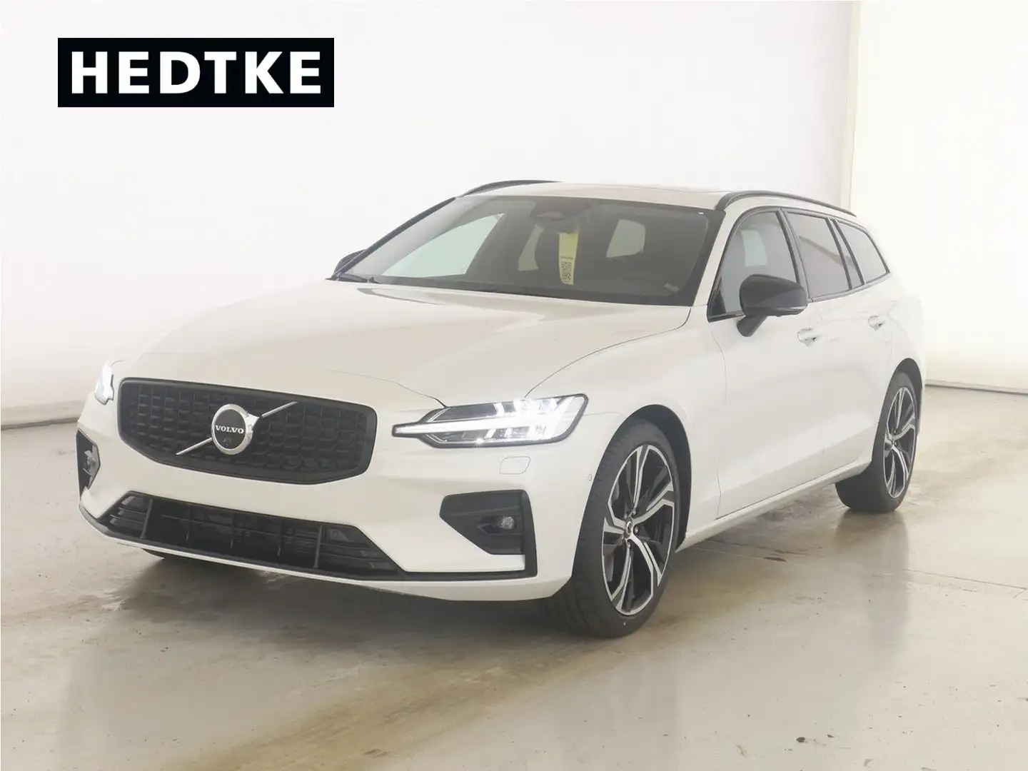 Volvo V60 B4 Benzin Plus Dark 19"+PANO+VOLL-LED+360° Wit - 1