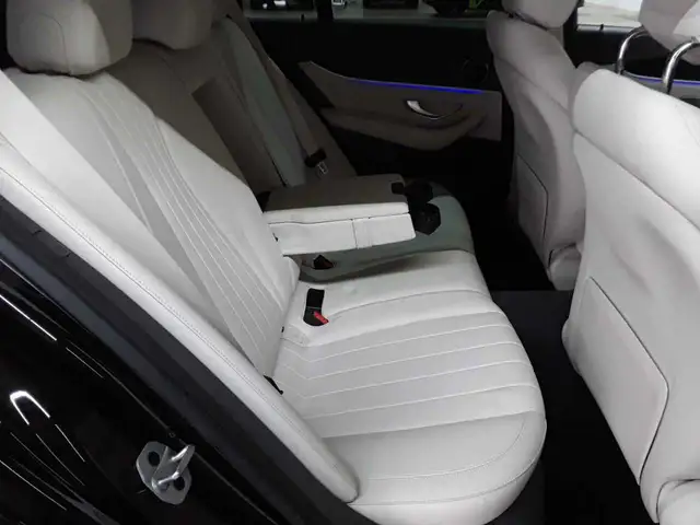 Mercedes-Benz E-Class view 14