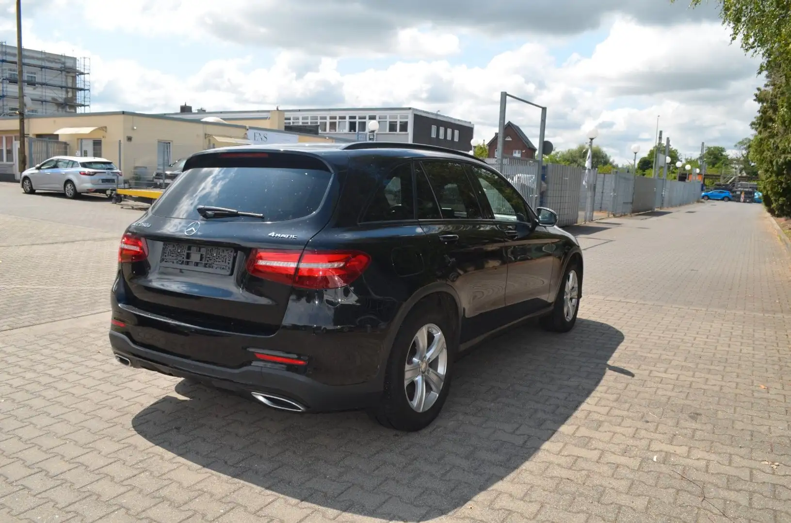 Mercedes-Benz GLC 250 d 4MATIC AMG Line Autom.*PANO*MEMORY*AHK Noir - 2