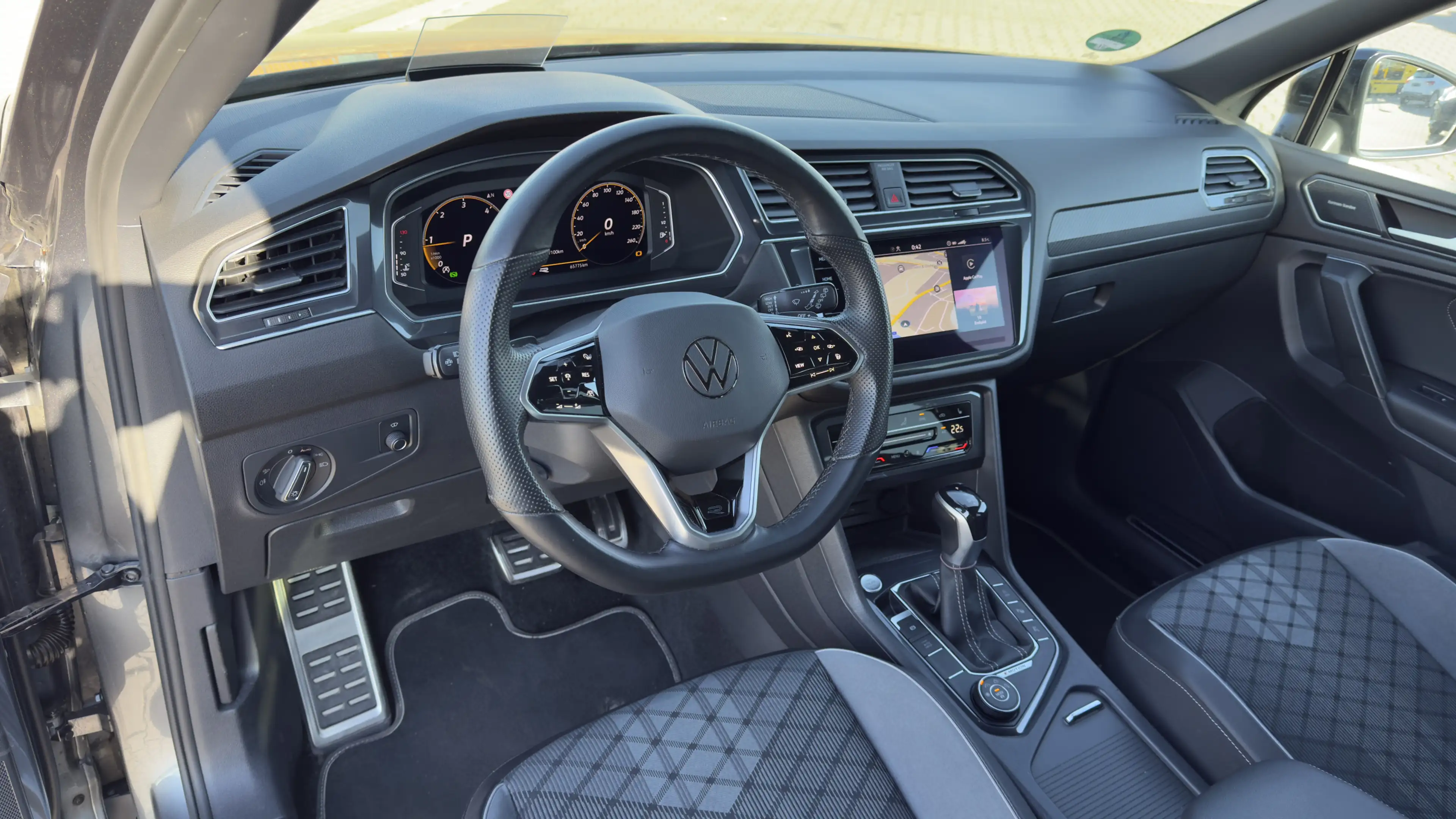 Volkswagen Tiguan Allspace 2.0TDI 2xR-Line 4Mo. HUD H&K 360 — photo 5