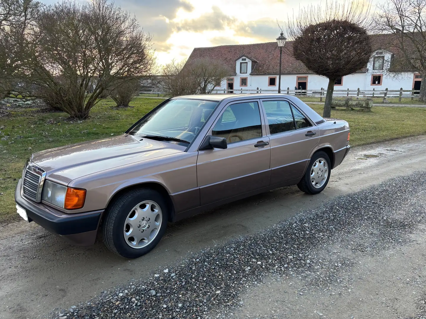 Mercedes-Benz 190 190 E 1.8 - 1