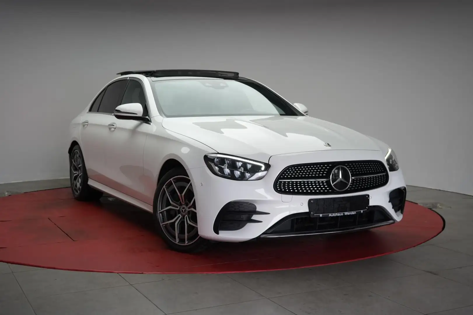 Mercedes-Benz E 300 d  9G-Tronic AMG Alb - 1