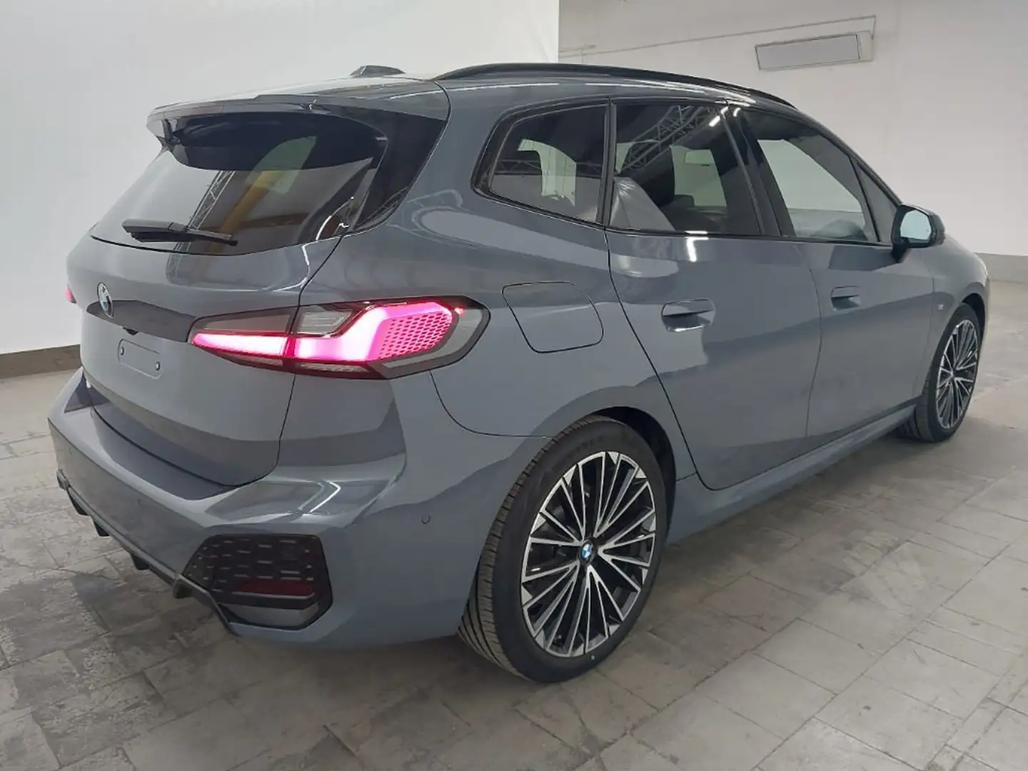 BMW 218 i Active Tourer M Sport KAMERA/HUD/MMRY/PANO Gris - 2