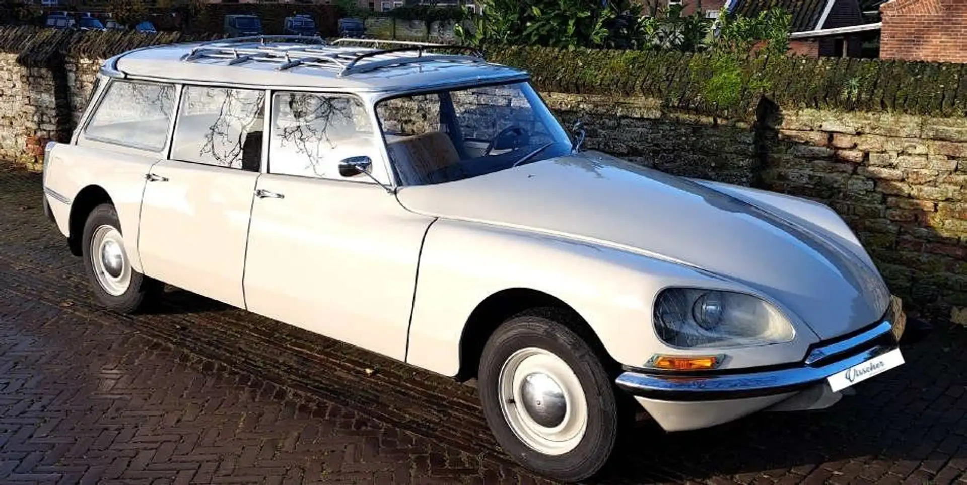 Citroen ID 20 Familiale Original and Unrestored Bej - 1
