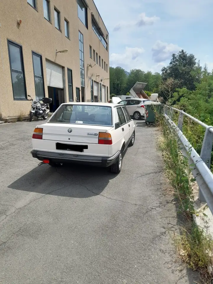 Alfa Romeo Giulietta 1.8, foto 4