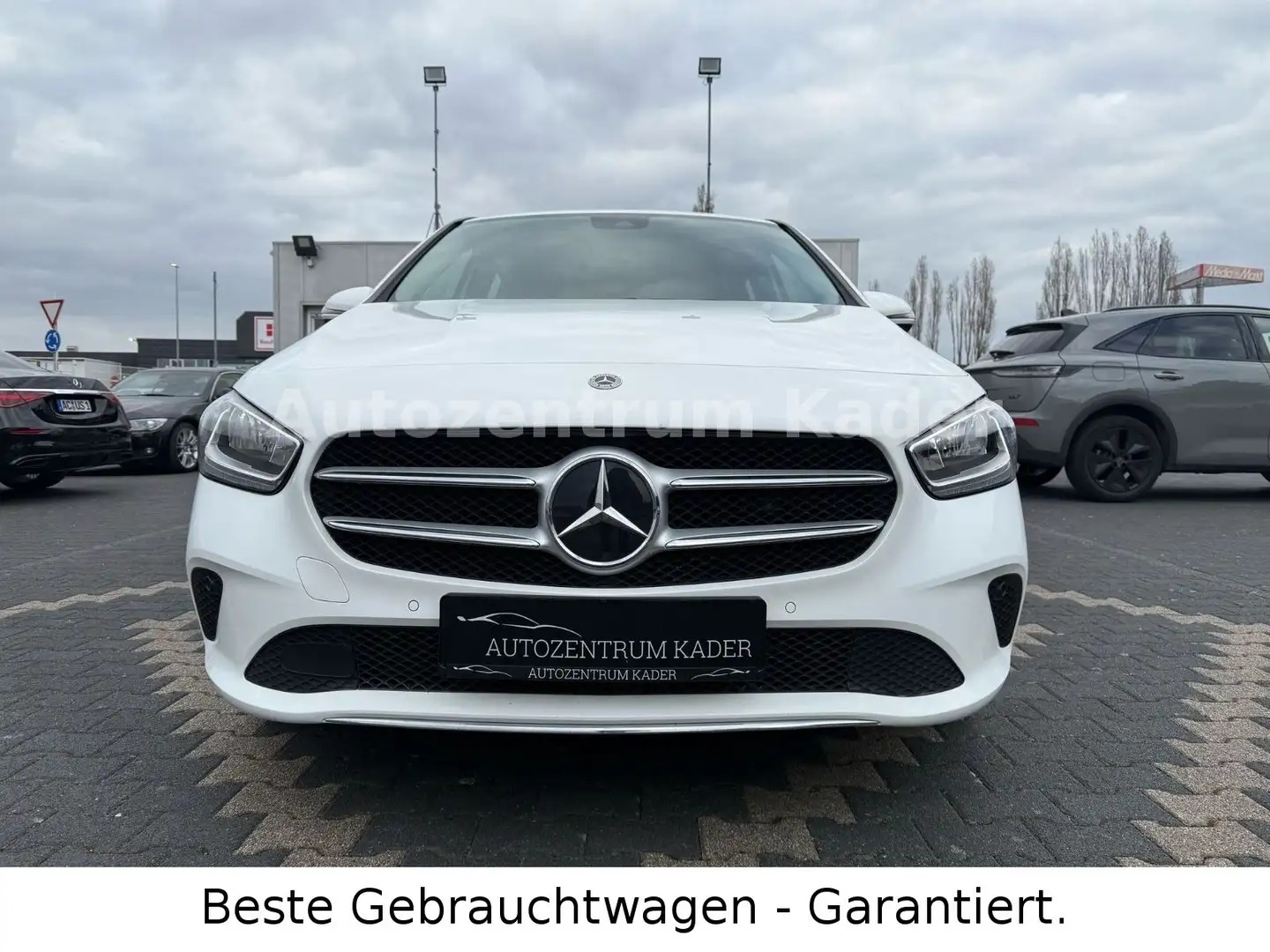 Mercedes-Benz B 200 d*Progressive*1.Hand*AHK*R-Kam*Navi*Abstan Weiß - 1