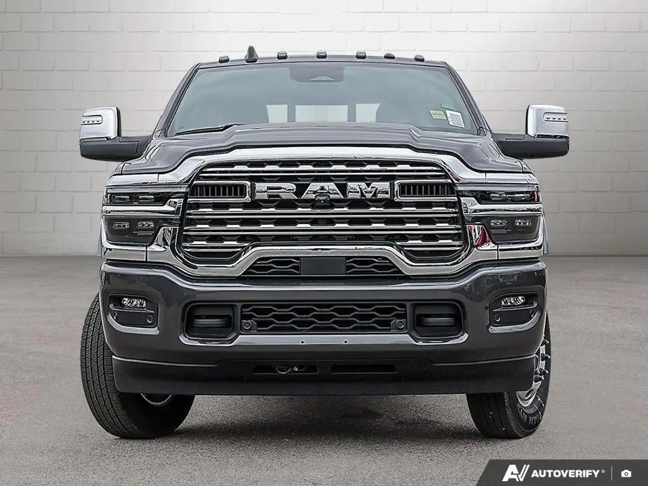 RAM 3500 снимка RAM 3500