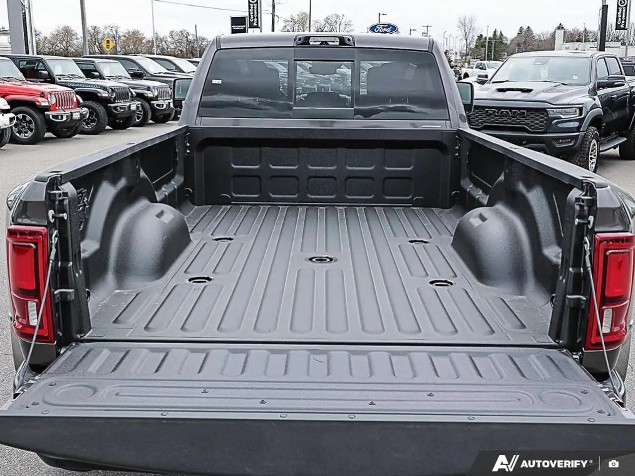 RAM 3500 снимка RAM 3500