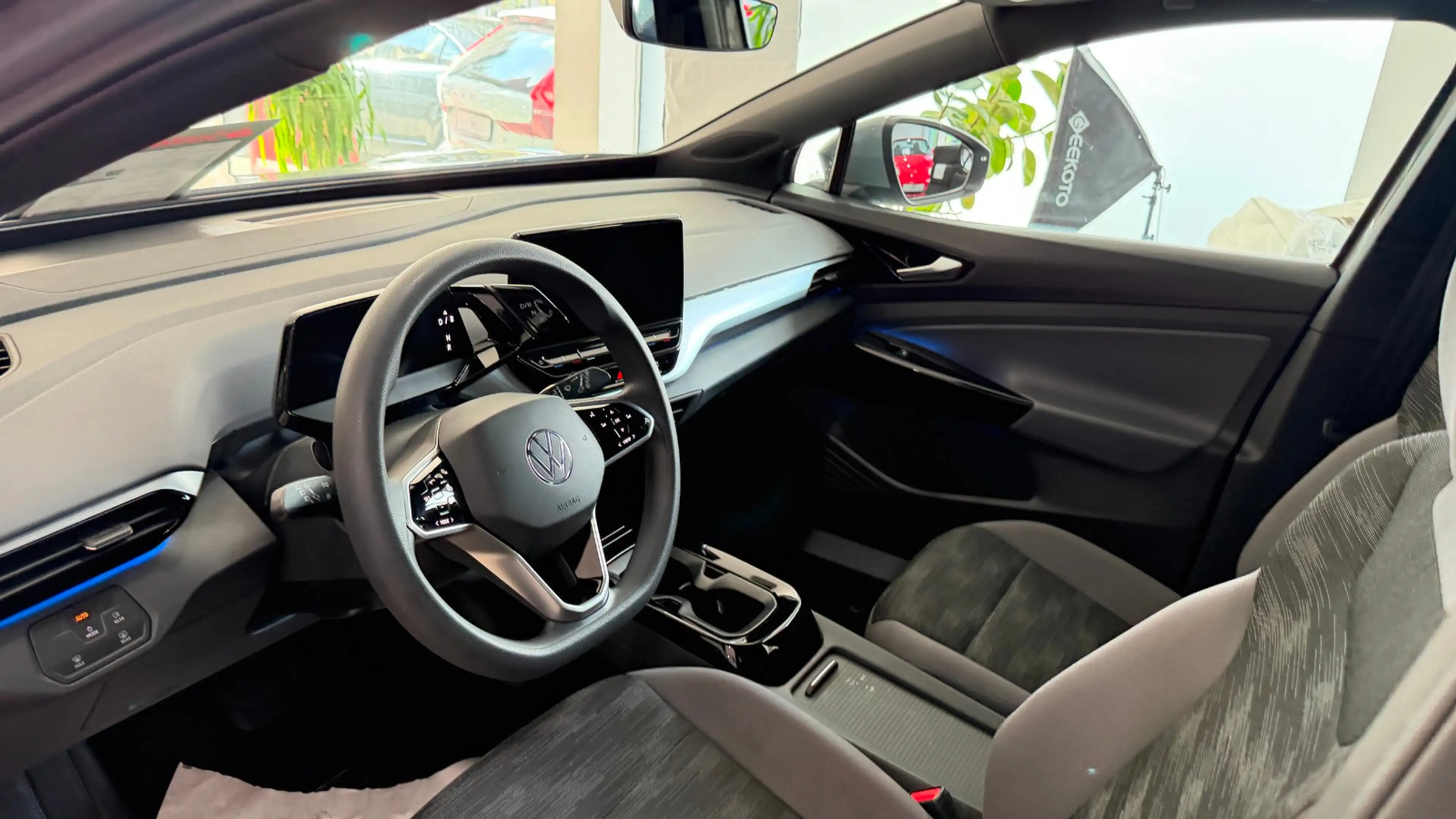 Volkswagen ID.4 Pure 109 kW — photo 11