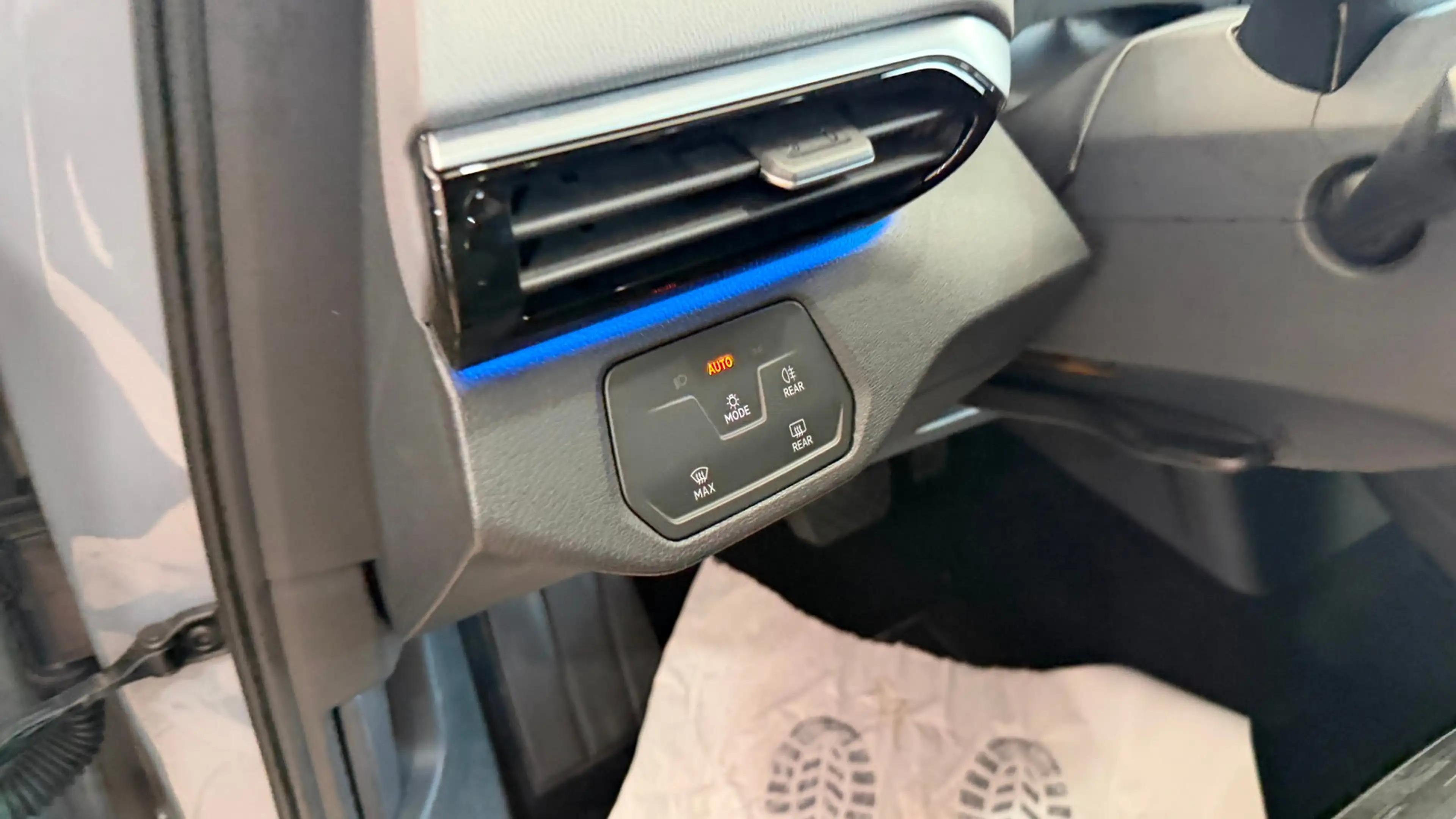 Volkswagen ID.4 Pure 109 kW — photo 15
