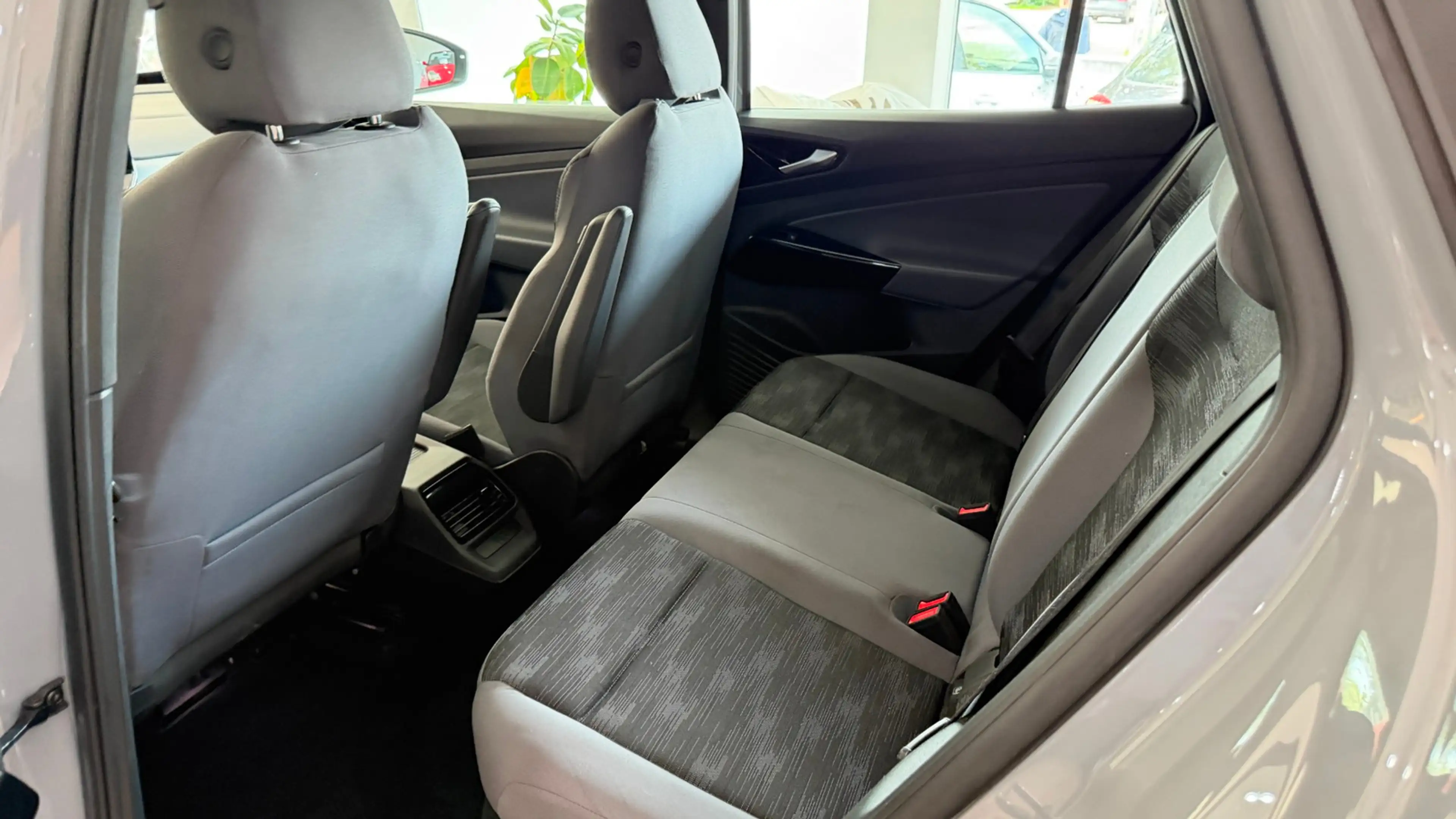 Volkswagen ID.4 Pure 109 kW — photo 10