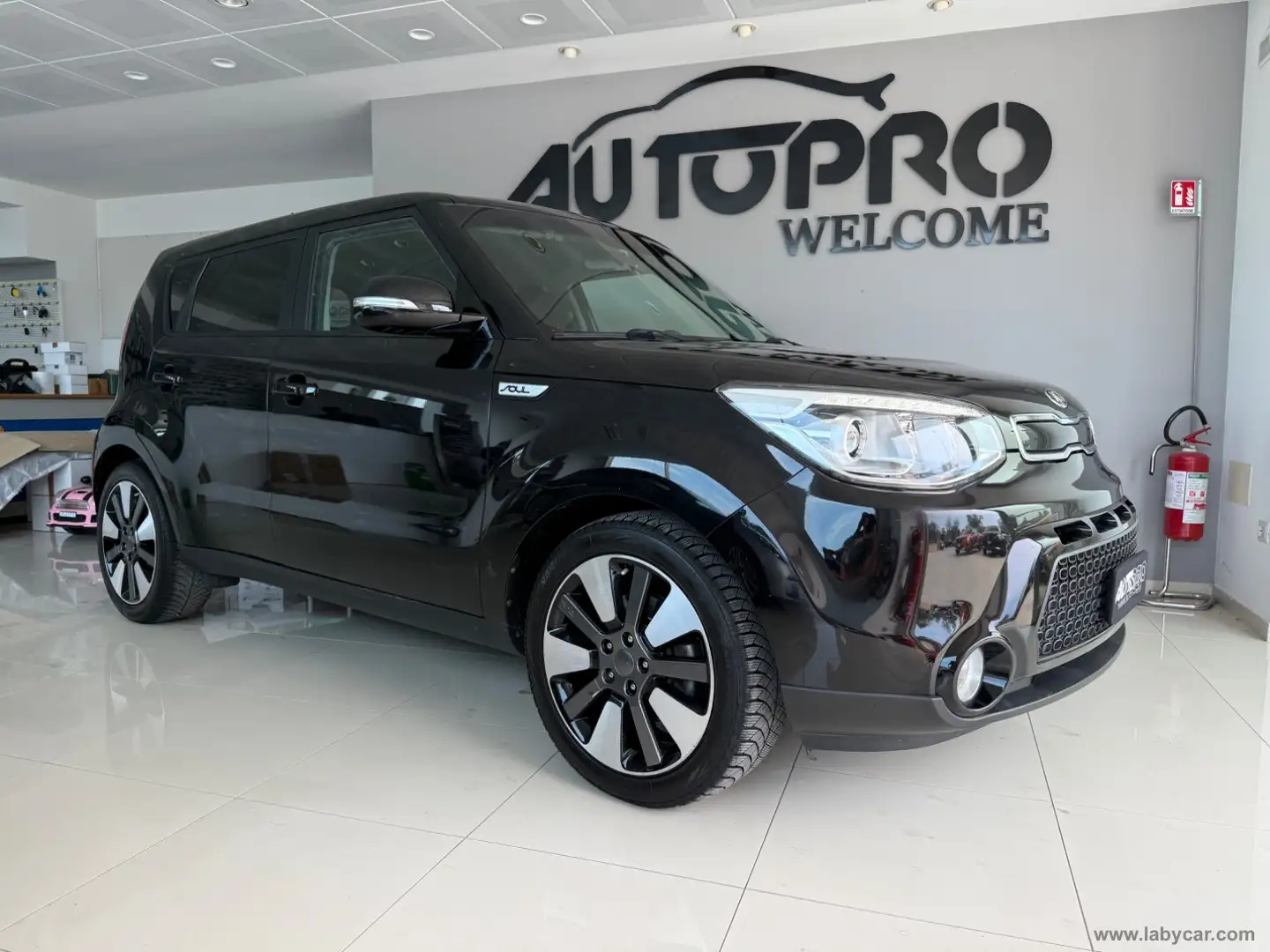 Kia Soul 1.6 CRDi You® Чёрный - 2