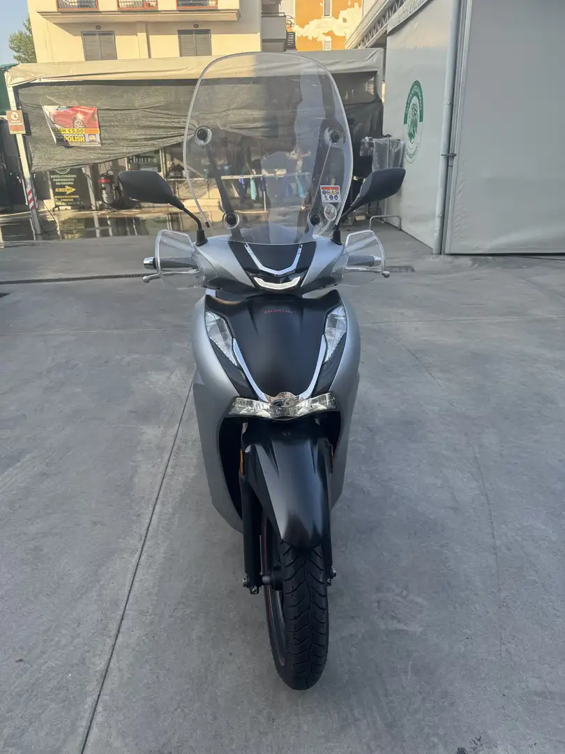 Honda SH 350i sport - 1