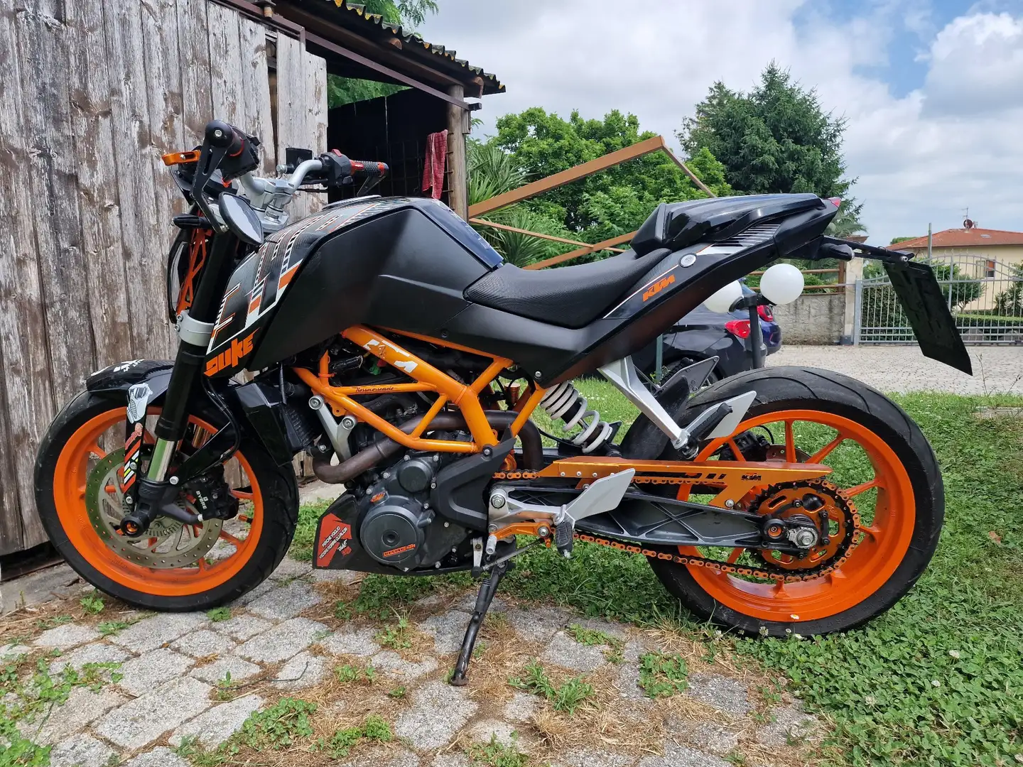 KTM 390 Duke Nero - 2
