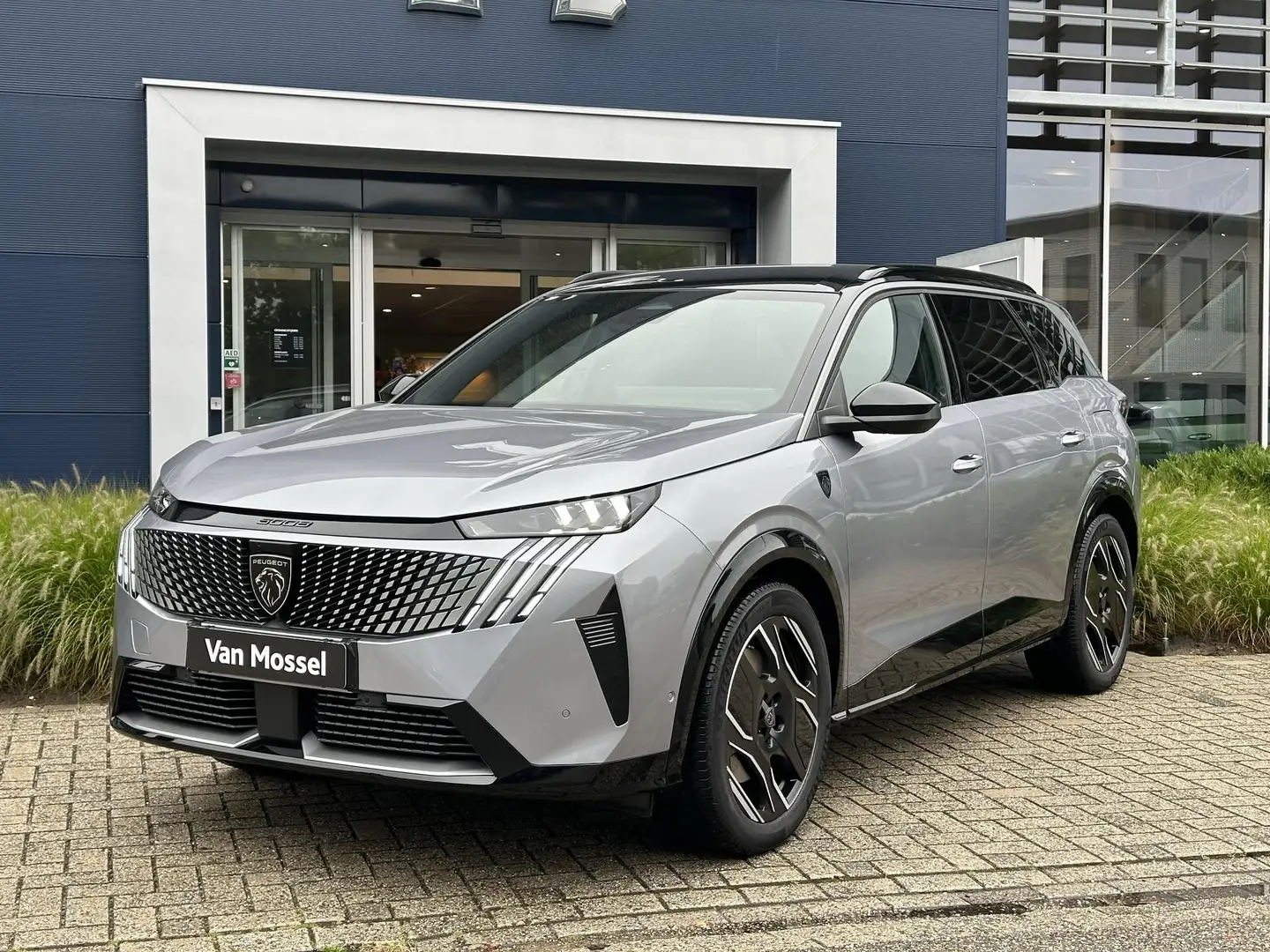Peugeot 5008 e-5008 GT 73 kWh Direct leverbaar l 7 zits l 7 per Grau - 2