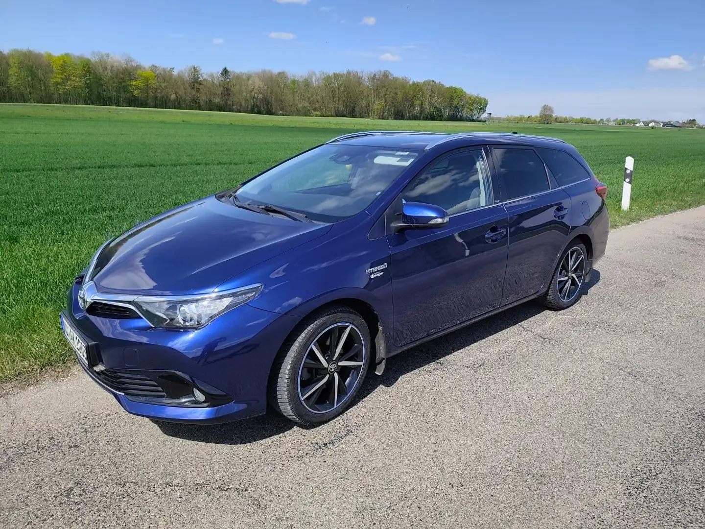 Toyota Auris Auris 1.8 VVT-i Hybrid Automatik Touring Sports Ex Blau - 1