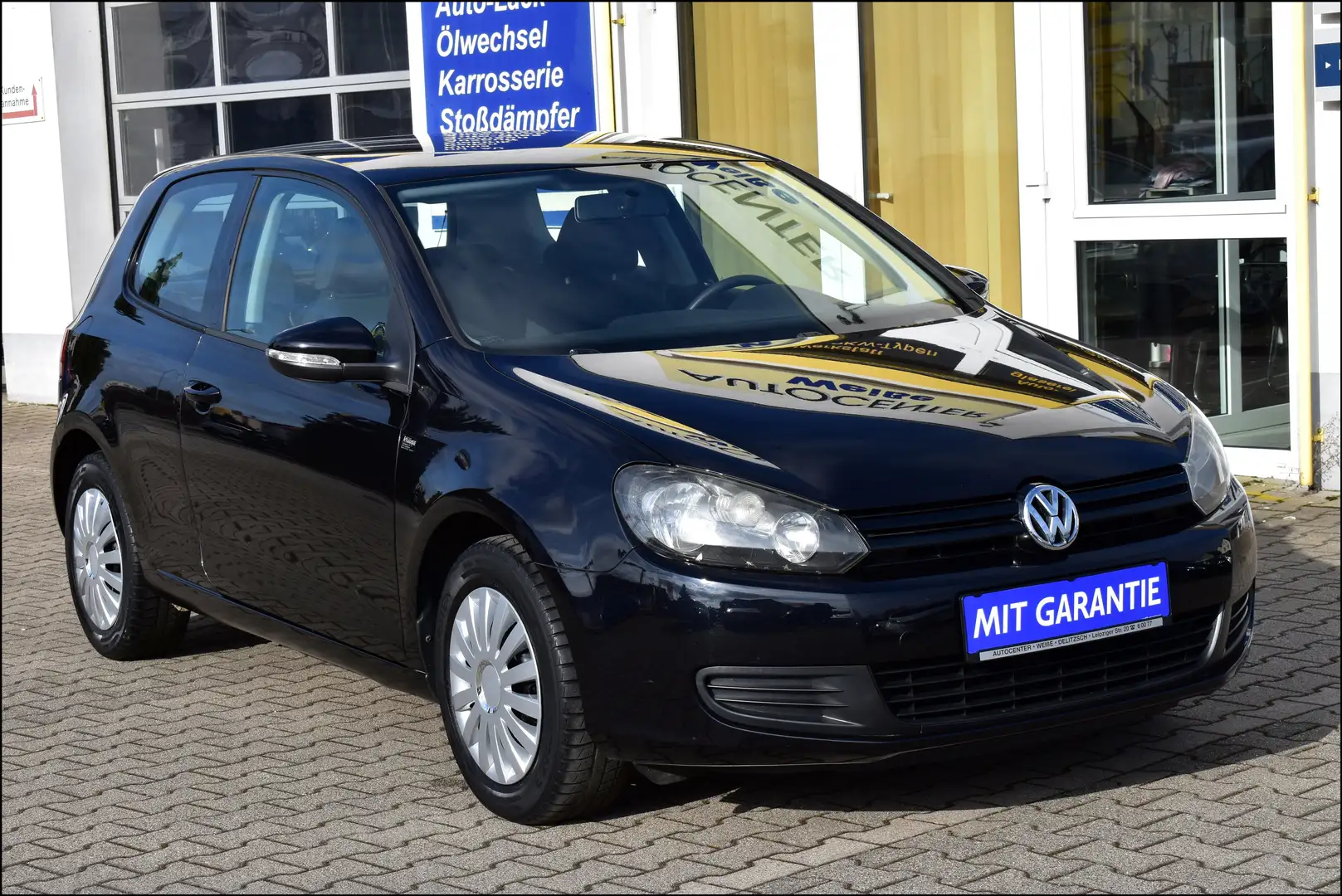 Volkswagen Golf Trendline TÜV-Neu 2.-Hand Klima Garantie Zwart - 2