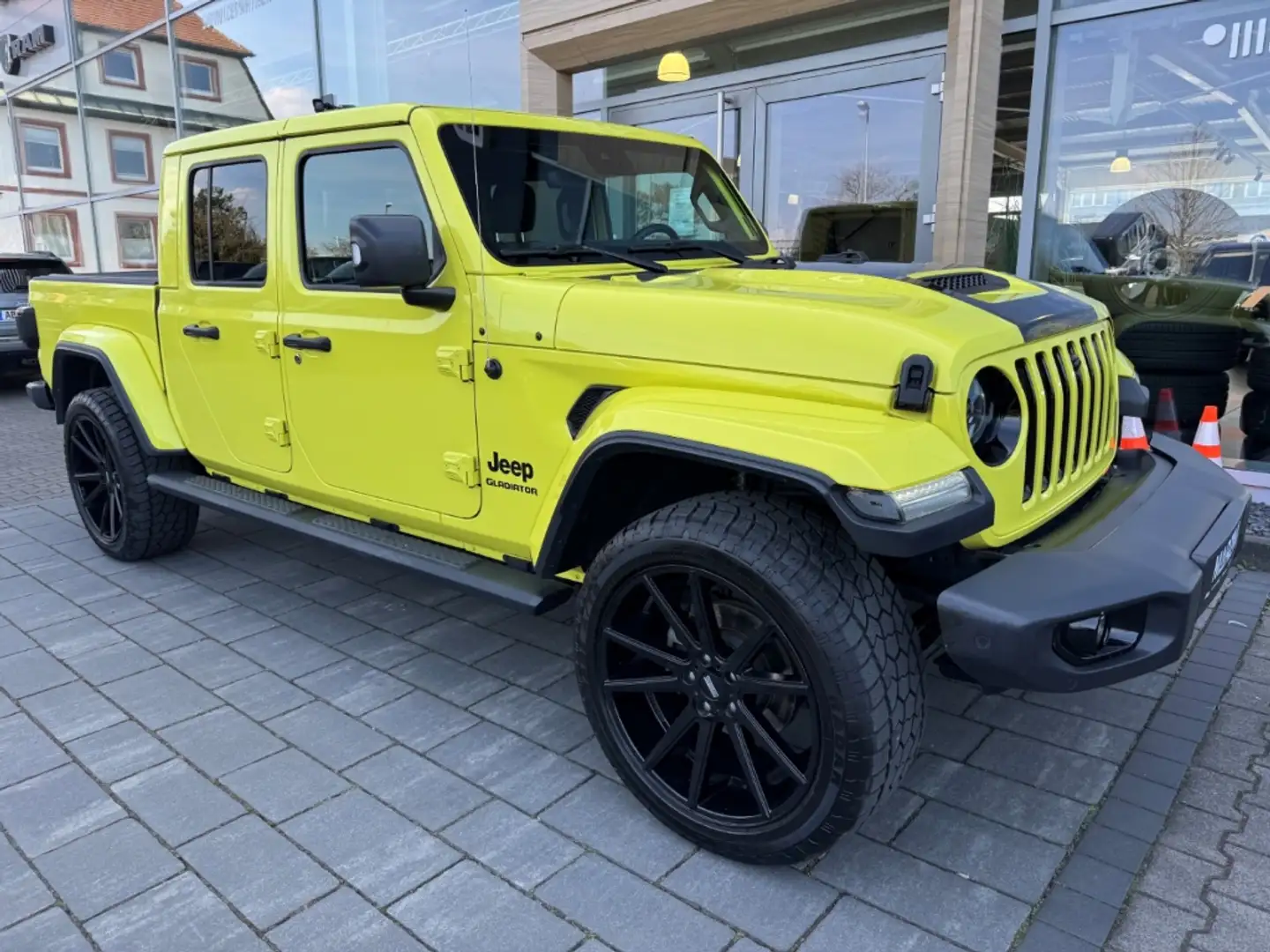 Jeep Gladiator Overland 4WD 3.0 CRD Leder Soundsystem LED Sperrdi Žlutá - 2