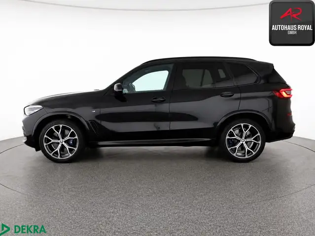 BMW X5 view 2