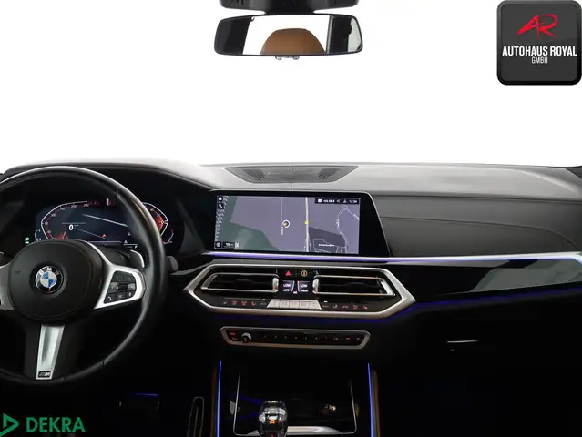 BMW X5 view 9