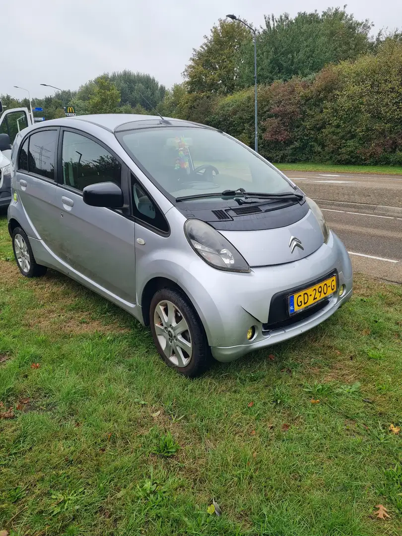 Citroen C-Zero C-Zero 4-persoons 16 kWh Silber - 1