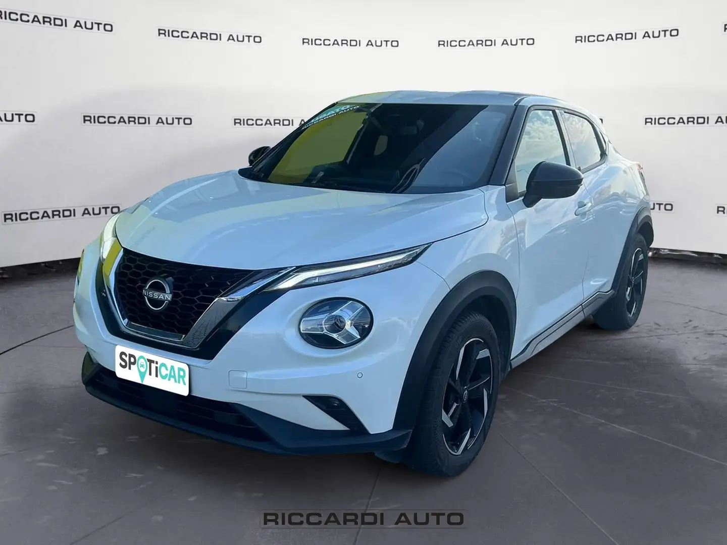 Nissan Juke 2ª serie 1.0 DIG-T 114 CV N-Connecta Blanc - 1