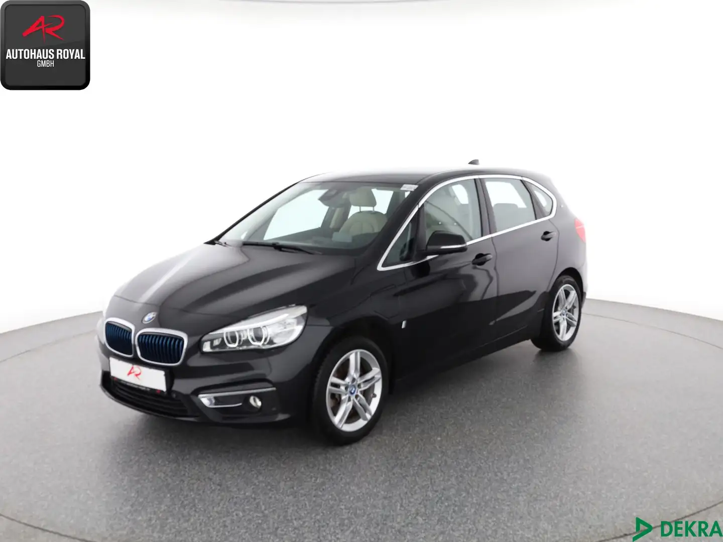 BMW Active Hybrid 7 225 Active Tourer xe LUXURY LINE NAVIPLUS,HUD,SH crna - 1