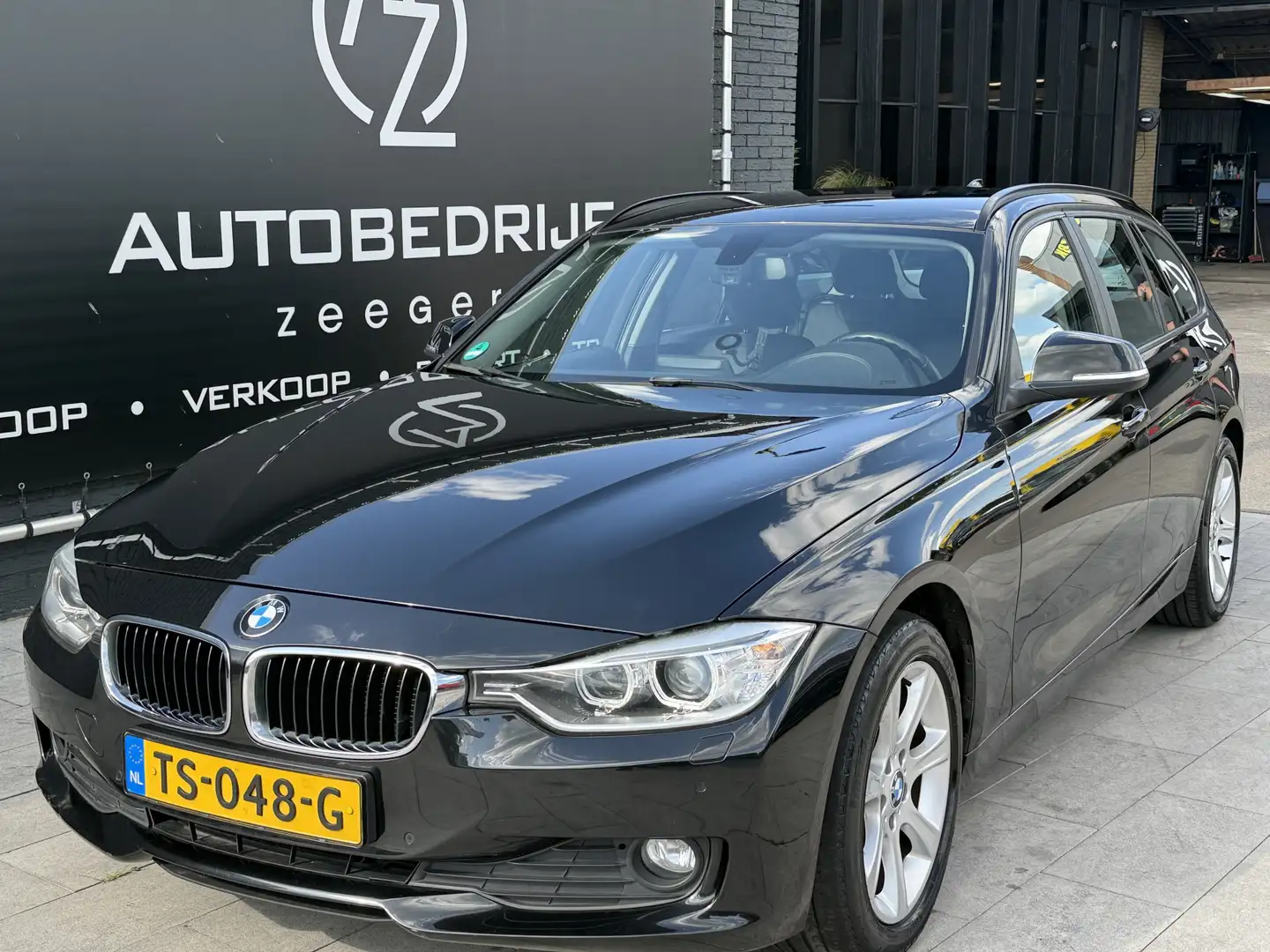 BMW 318 3-serie Touring 318d M Sport Edition High Executiv Noir - 2