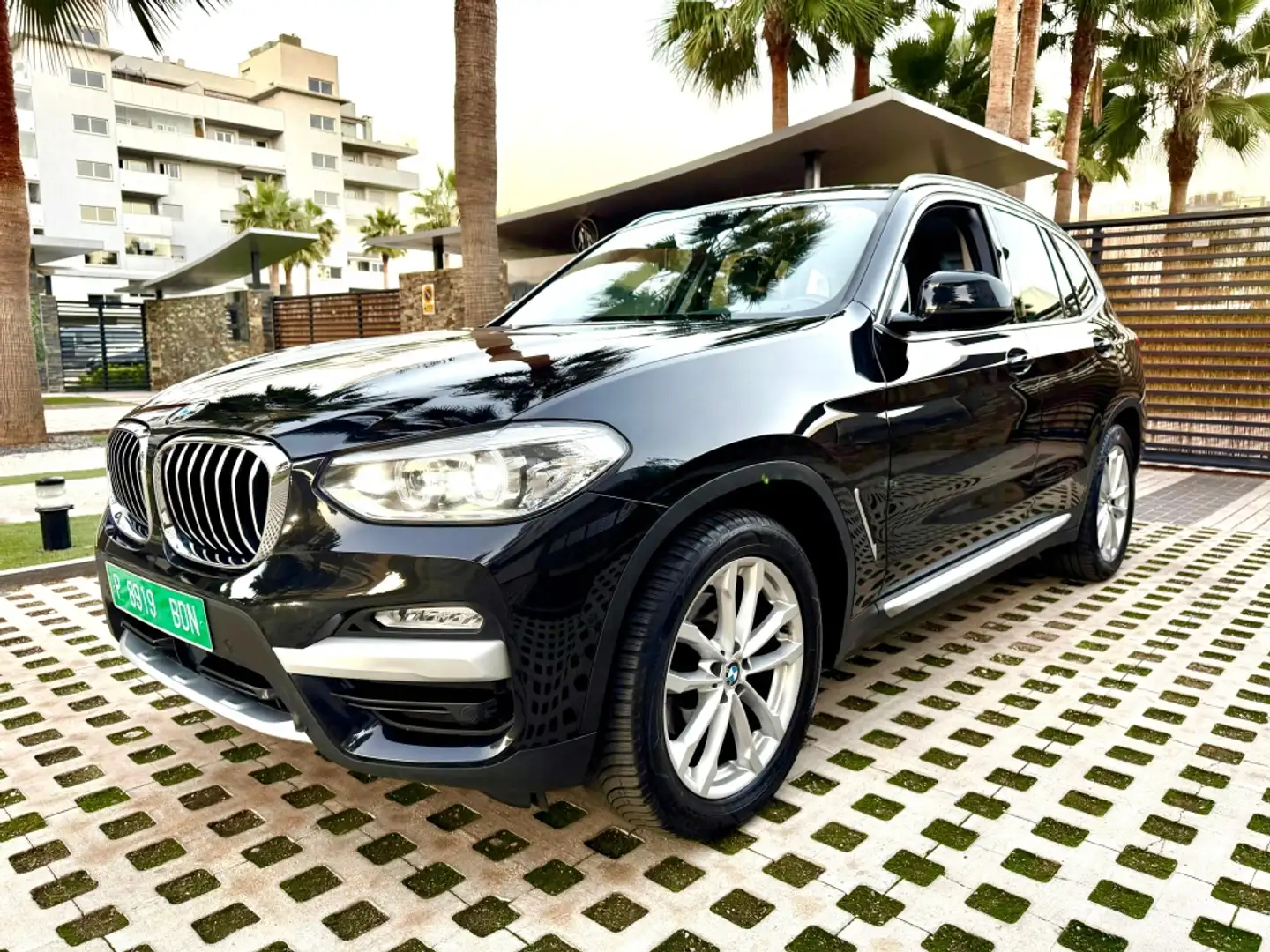 BMW X3 xDrive 20dA Negro - 1