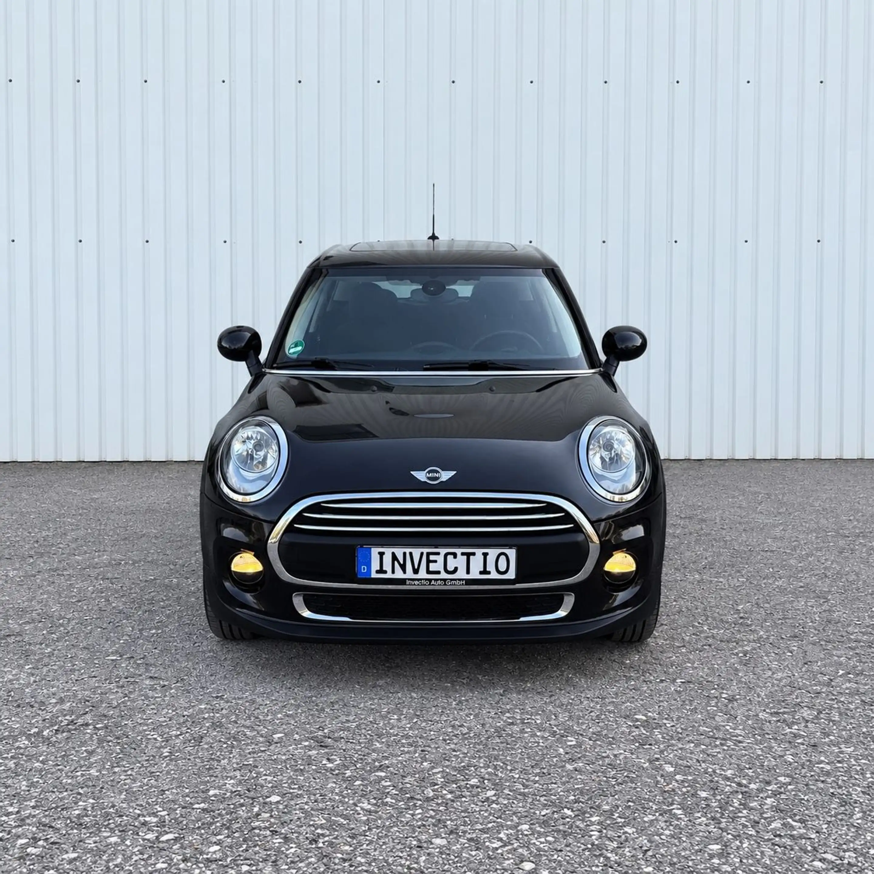 MINI One D 5 Türer Lim. Pano Navi Klima Euro 6 — photo 2