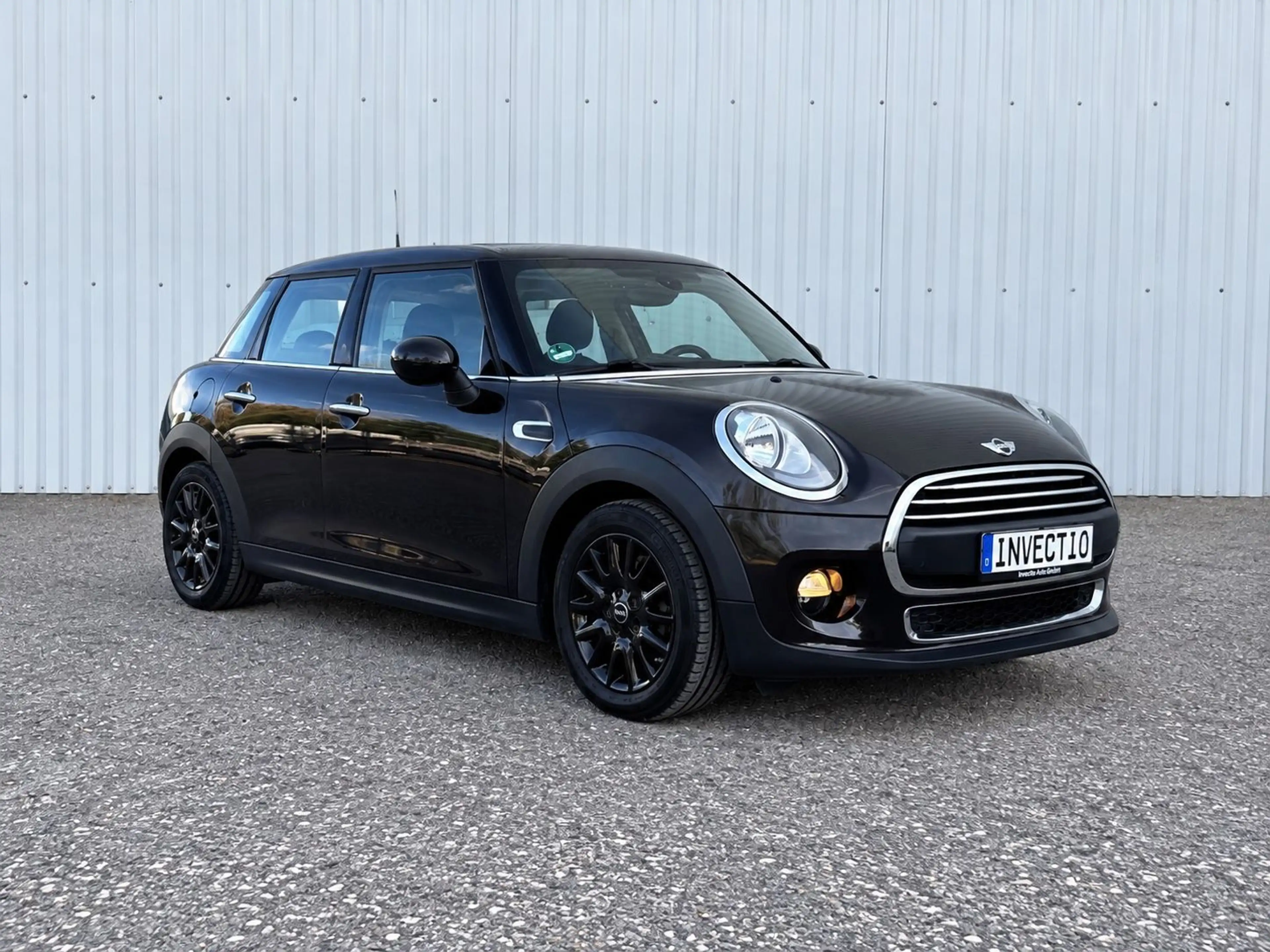 MINI One D 5 Türer Lim. Pano Navi Klima Euro 6 — photo 14