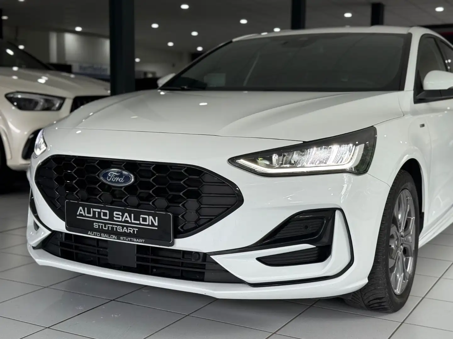 Ford Focus Lim. ST-Line *LED*ACC*CAR-PLAY*R-KAM*MFL* Blanc - 2