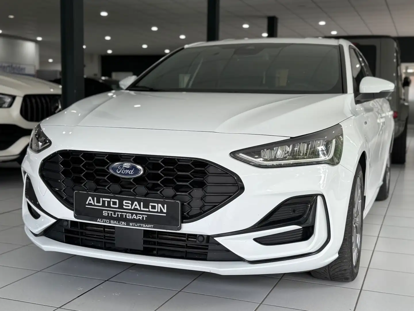 Ford Focus Lim. ST-Line *LED*ACC*CAR-PLAY*R-KAM*MFL* Blanc - 1