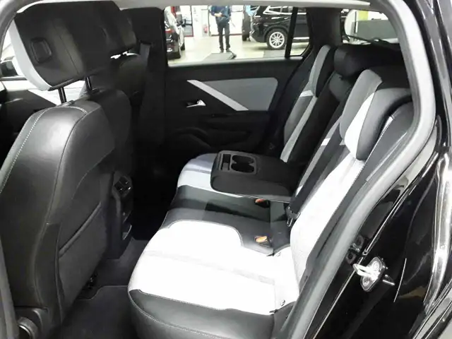 Opel Astra view 14