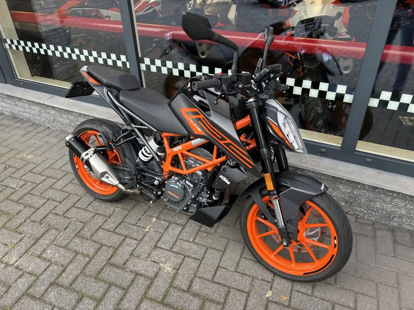 KTM 125 Duke ABS - 2