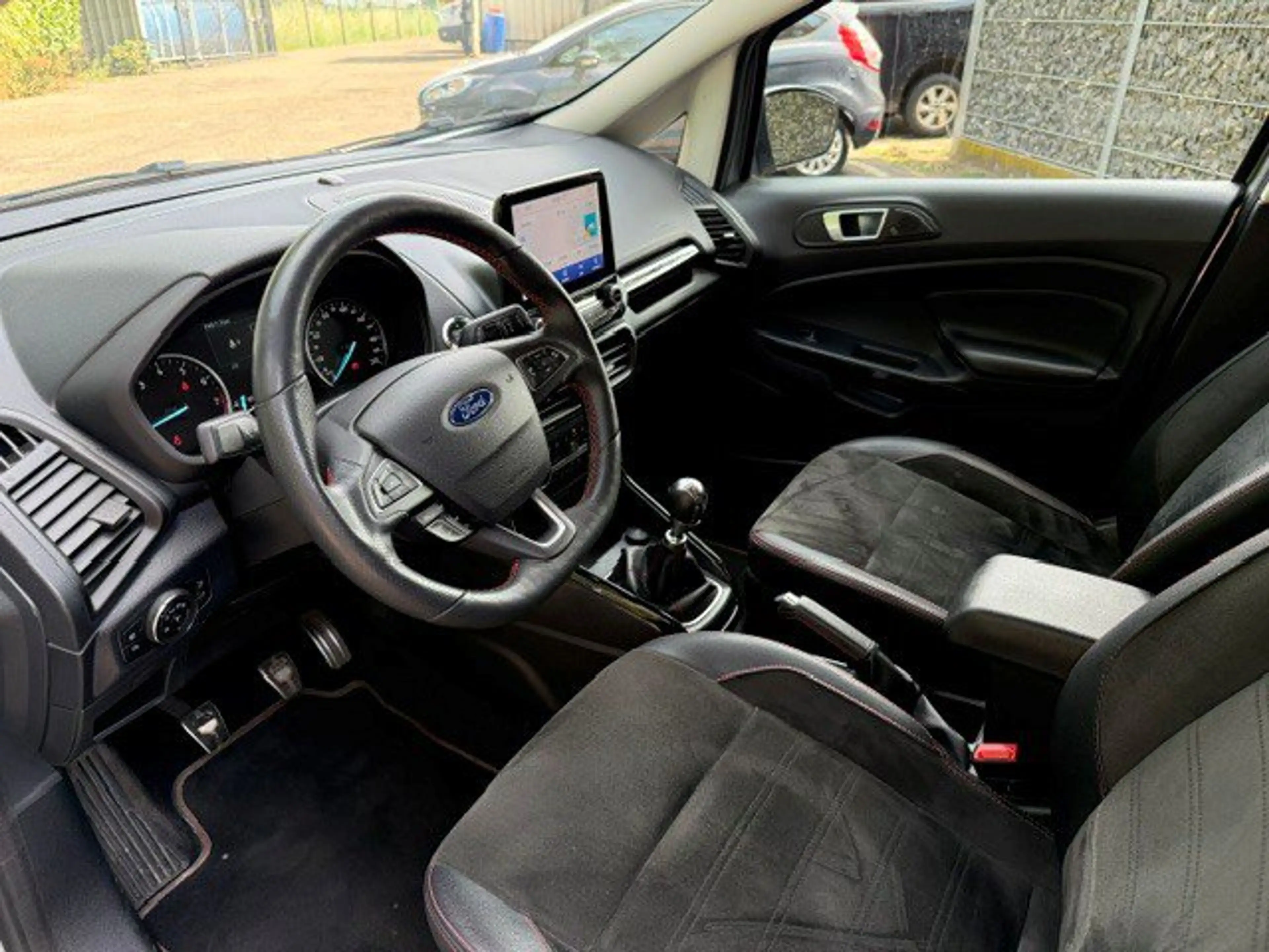 Ford EcoSport EcoBoost ST-Line — photo 9