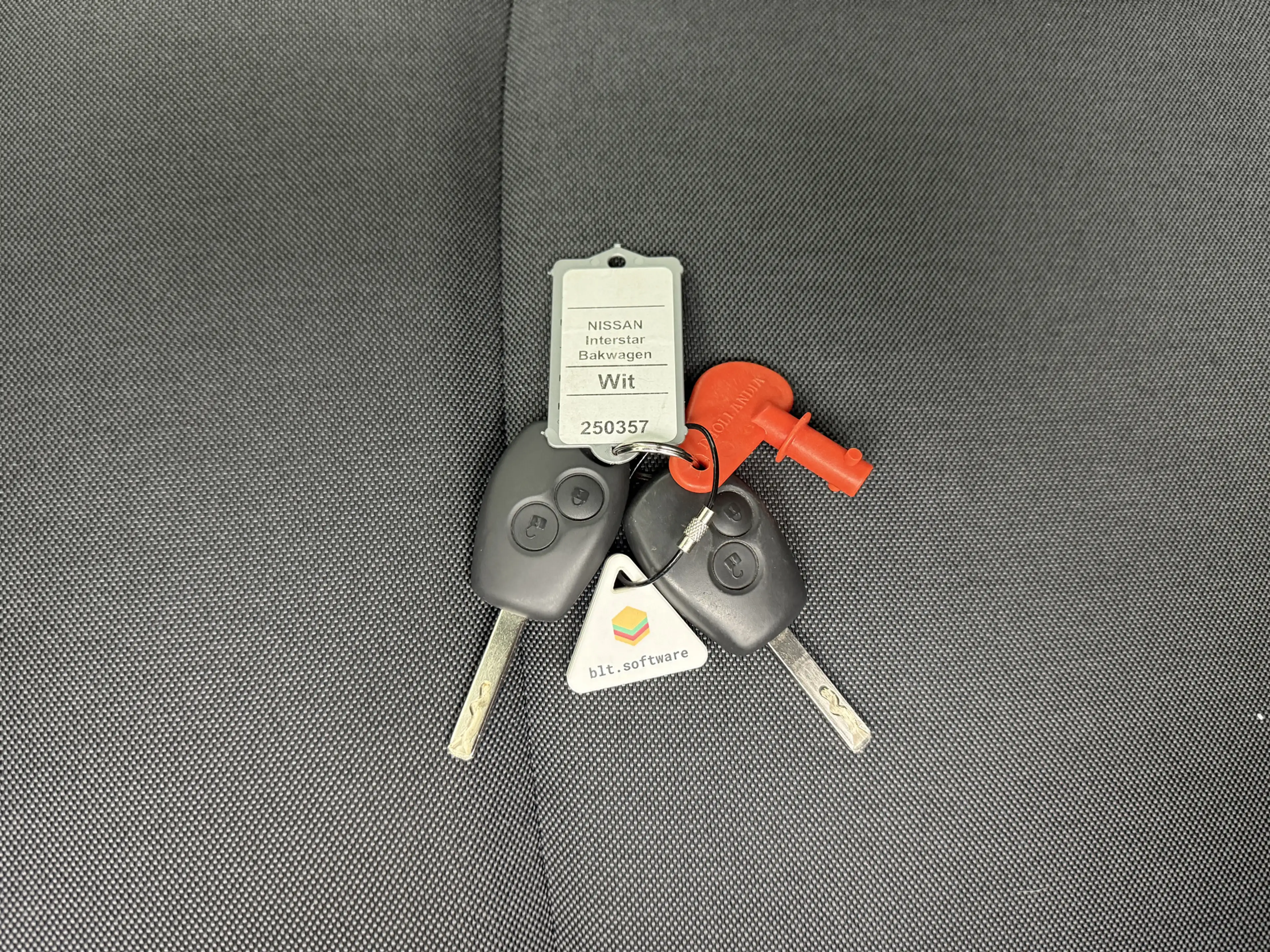 Nissan Interstar 2.3DCI 165PK Dubbellucht Bakwagen+Laadklep | Daksp — photo 5
