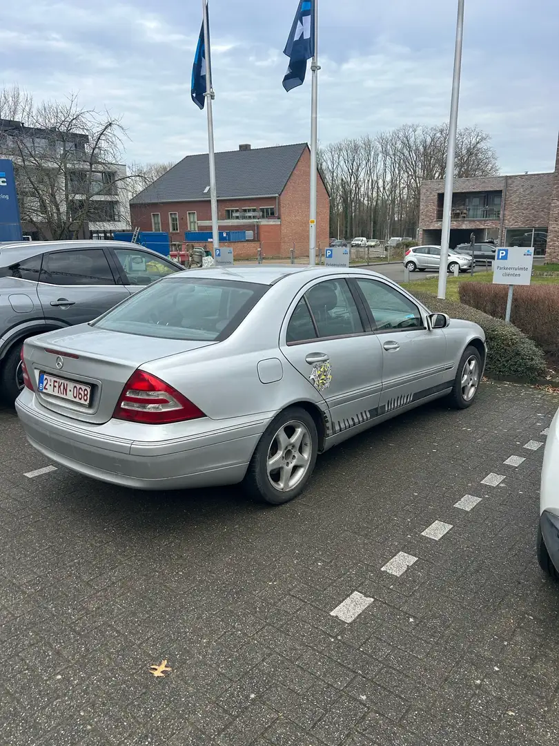 Mercedes-Benz C 200 K Elégance - 2
