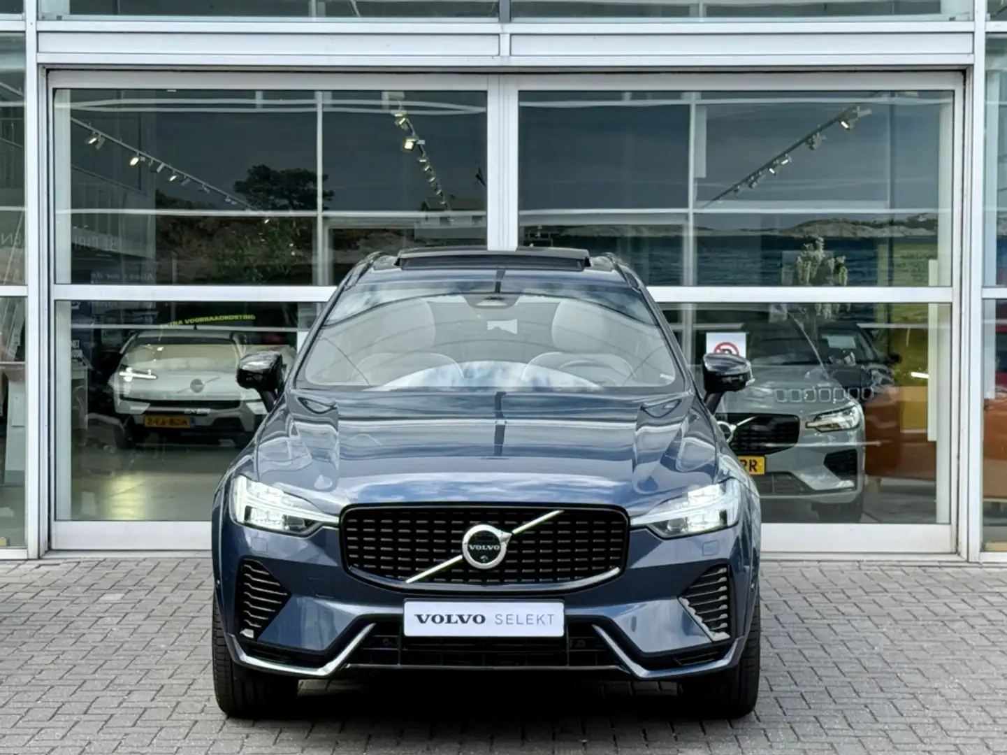 Volvo XC60 T8 455PK Recharge Ultra Dark| Full Options ! Lucht Bleu - 2