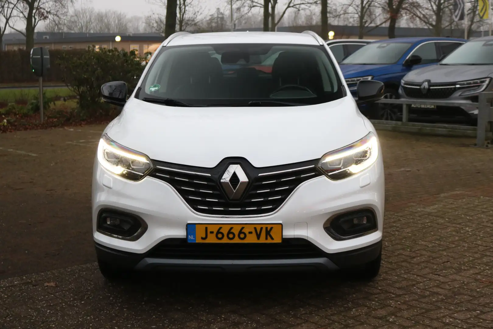 Renault Kadjar TCe 140 Intens | Stoelverwarming | Trekhaak | Bose Wit - 2