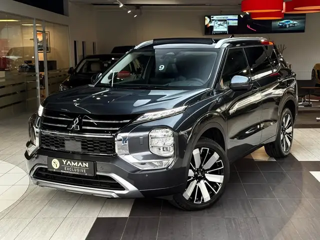Mitsubishi Outlander 2.4 PHEV S-AWC Top*Pano