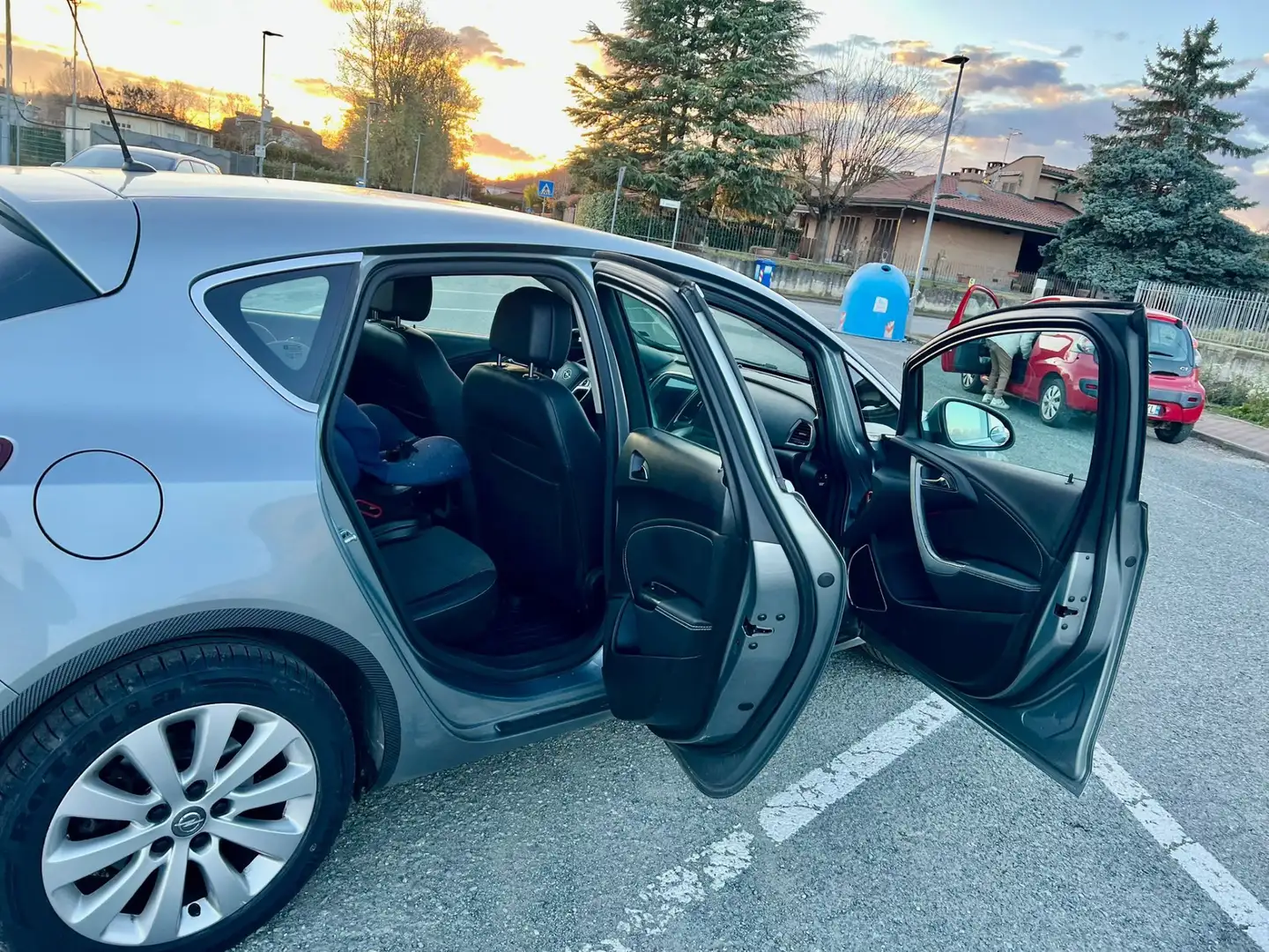 Opel Astra opel astra j 110cv E5 - 2