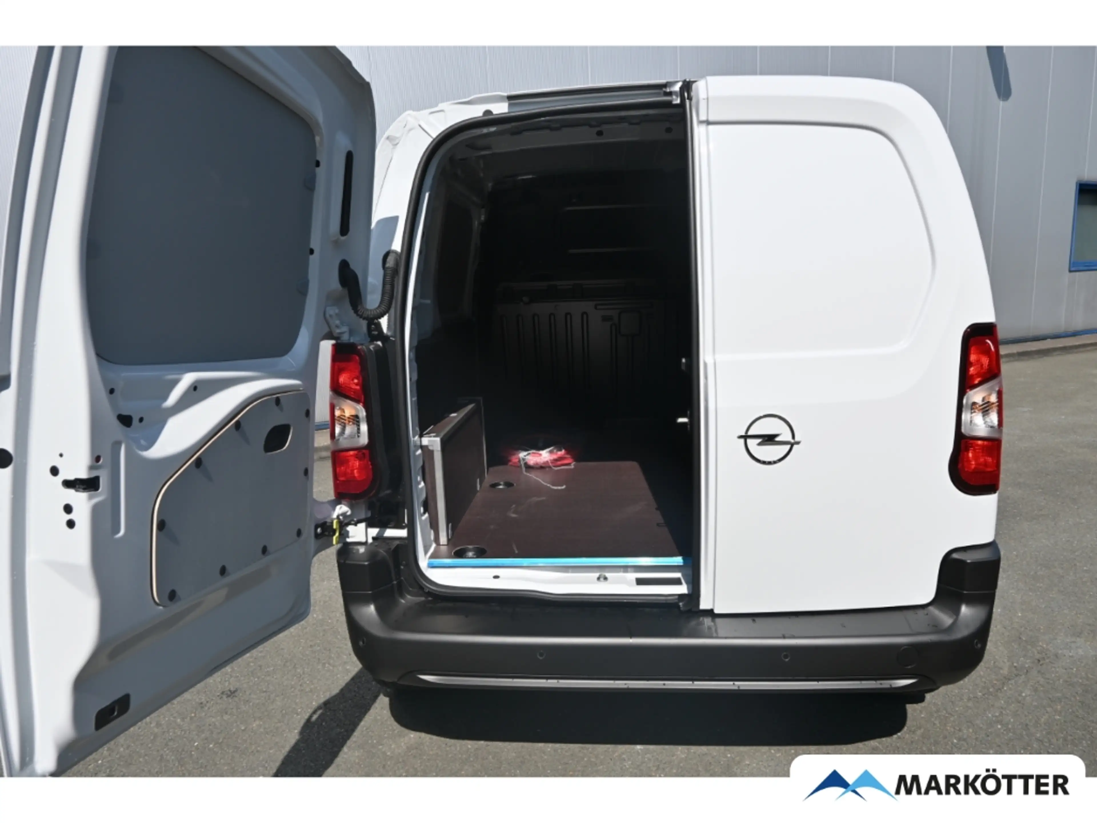 Opel Combo-e Cargo Basis erhöhte Nutzlast — photo 10