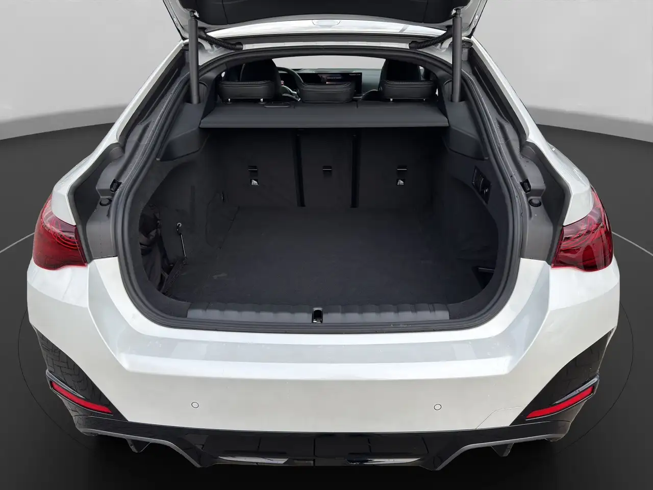 BMW i4 xDrive40 Gran Coupe M Sportpaket HK HiFi DAB FOKU 15