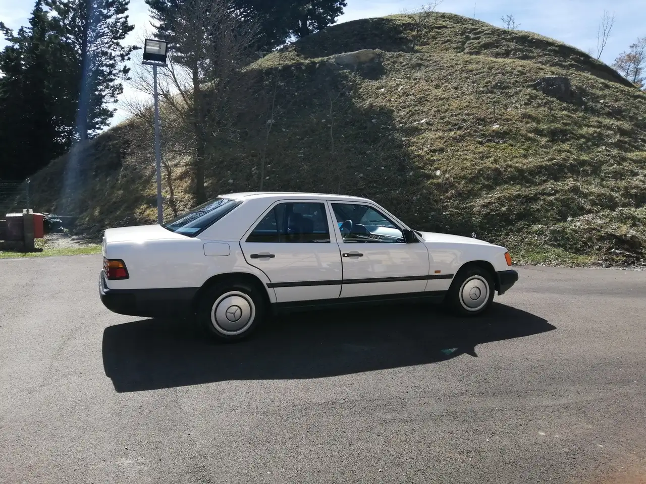 Mercedes-Benz 200 Berlina, foto 10