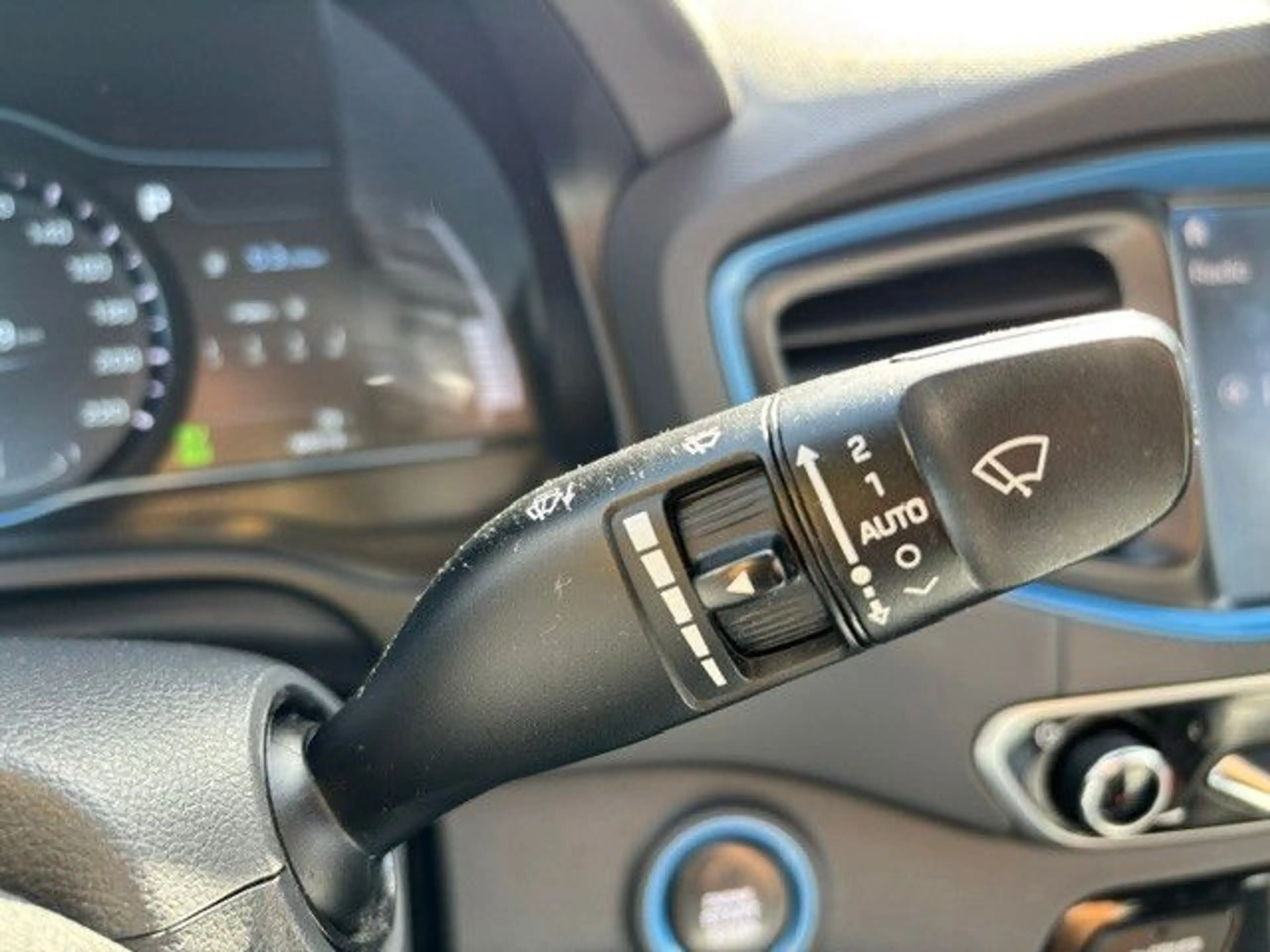 Hyundai IONIQ Ioniq Premium Hybrid Leder Smart Key 2.Hd — photo 12