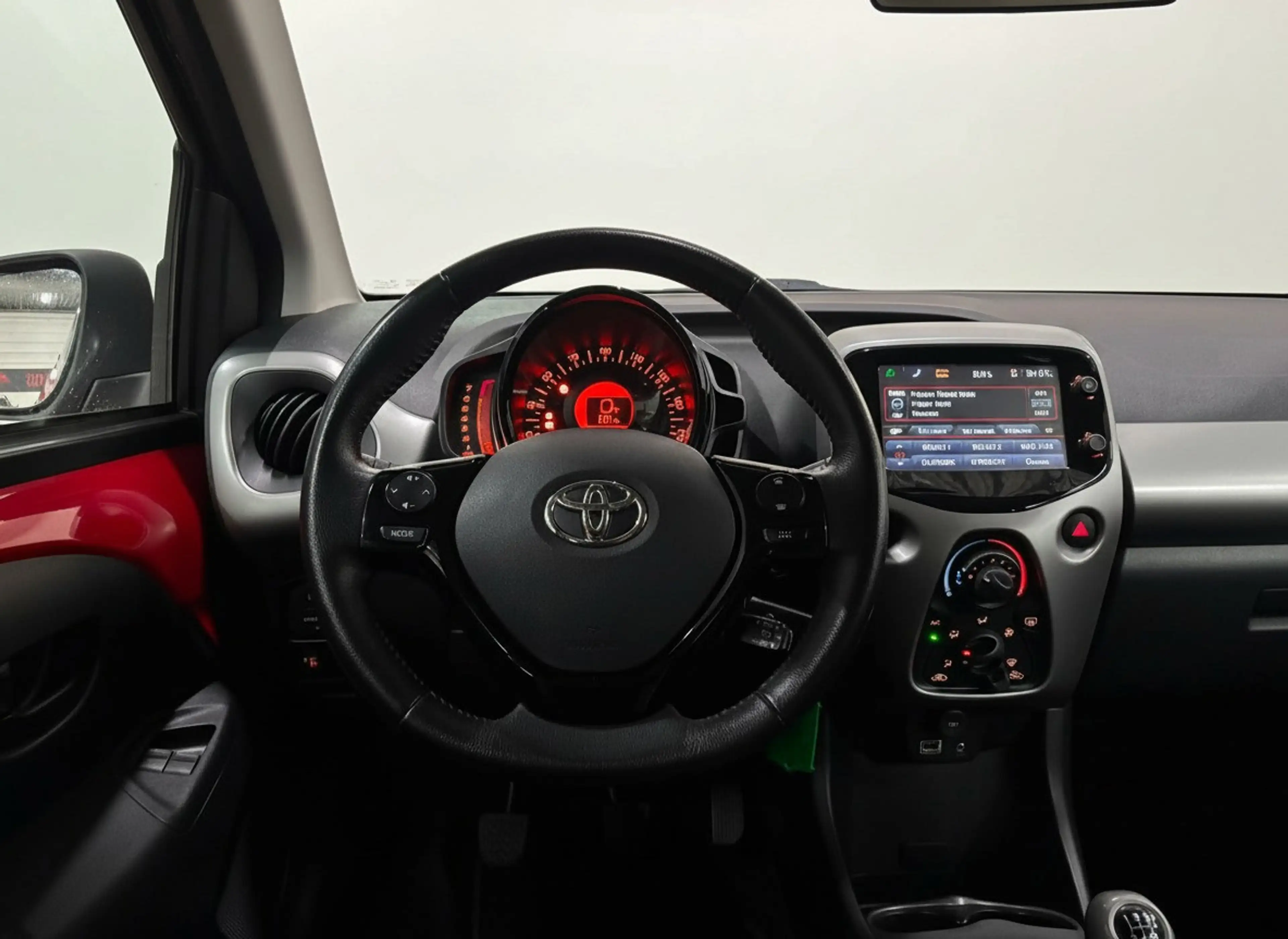 Toyota Aygo 1.0 VVT-i x - Infotainment - Camera - Airco — photo 14