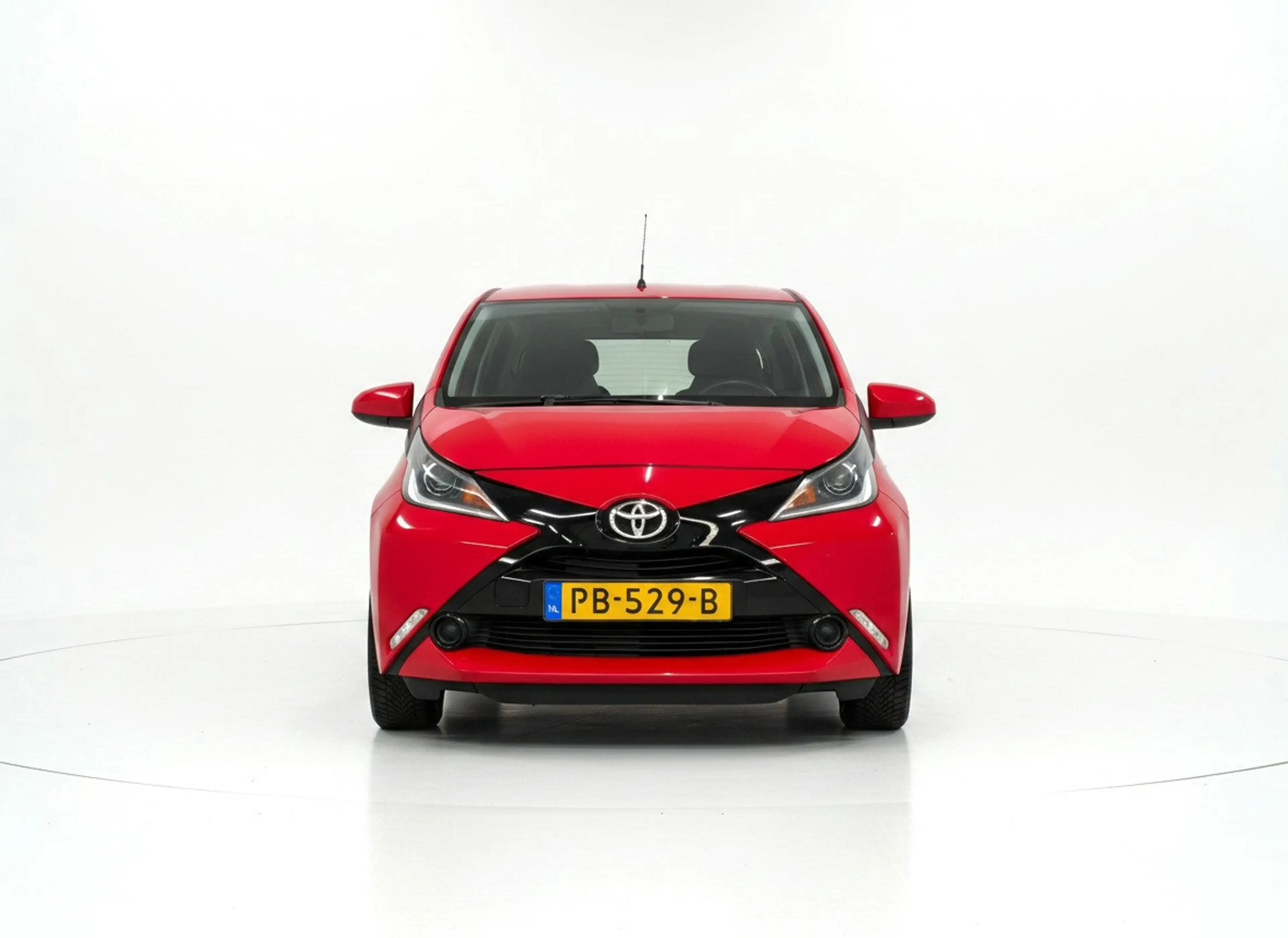 Toyota Aygo 1.0 VVT-i x - Infotainment - Camera - Airco — photo 5